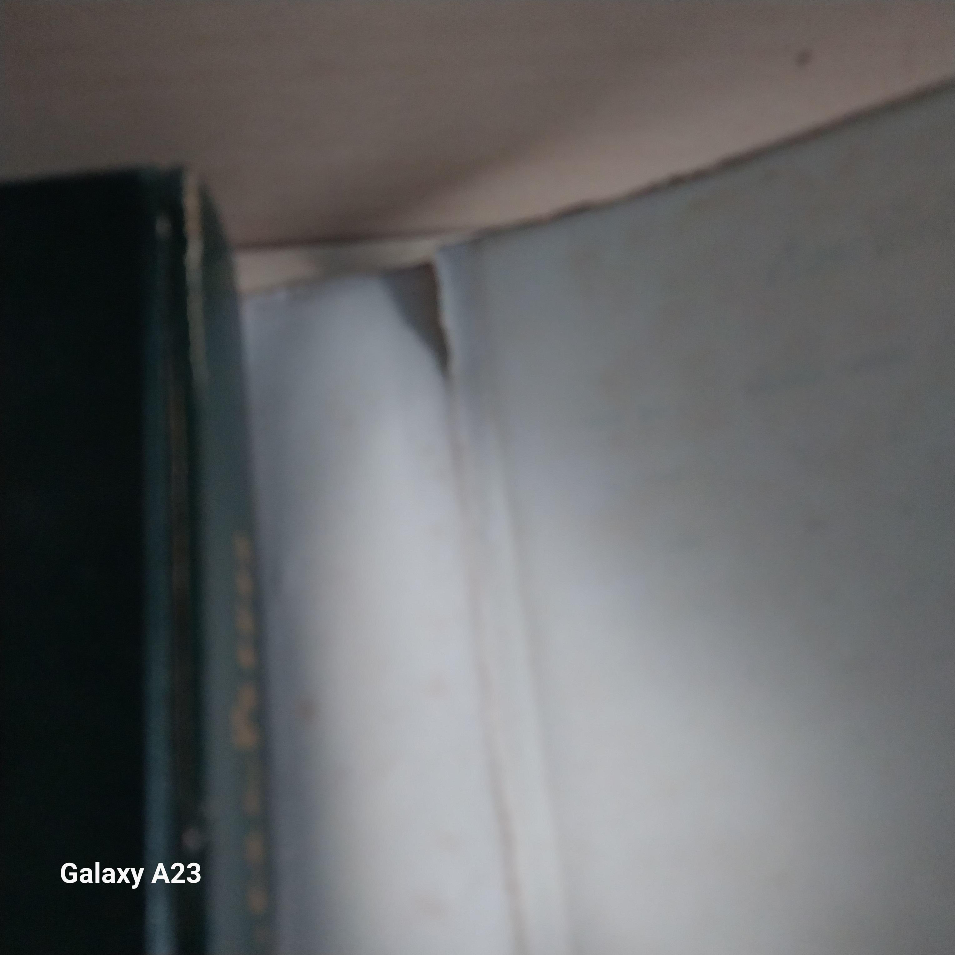 มีหลายภาพ ** หนังสือเก่ามีตำหนิโปรดดูทุกภาพ หนังสือนิยายเก่ามากปกแข็ง เรื่อง ลมบูรพา โดย กฤษณา อโศกสิน พิมพ์ครั้งแรกกันยายน 2517 ราคาปก 60 บาท โดยรวมสภาพดี