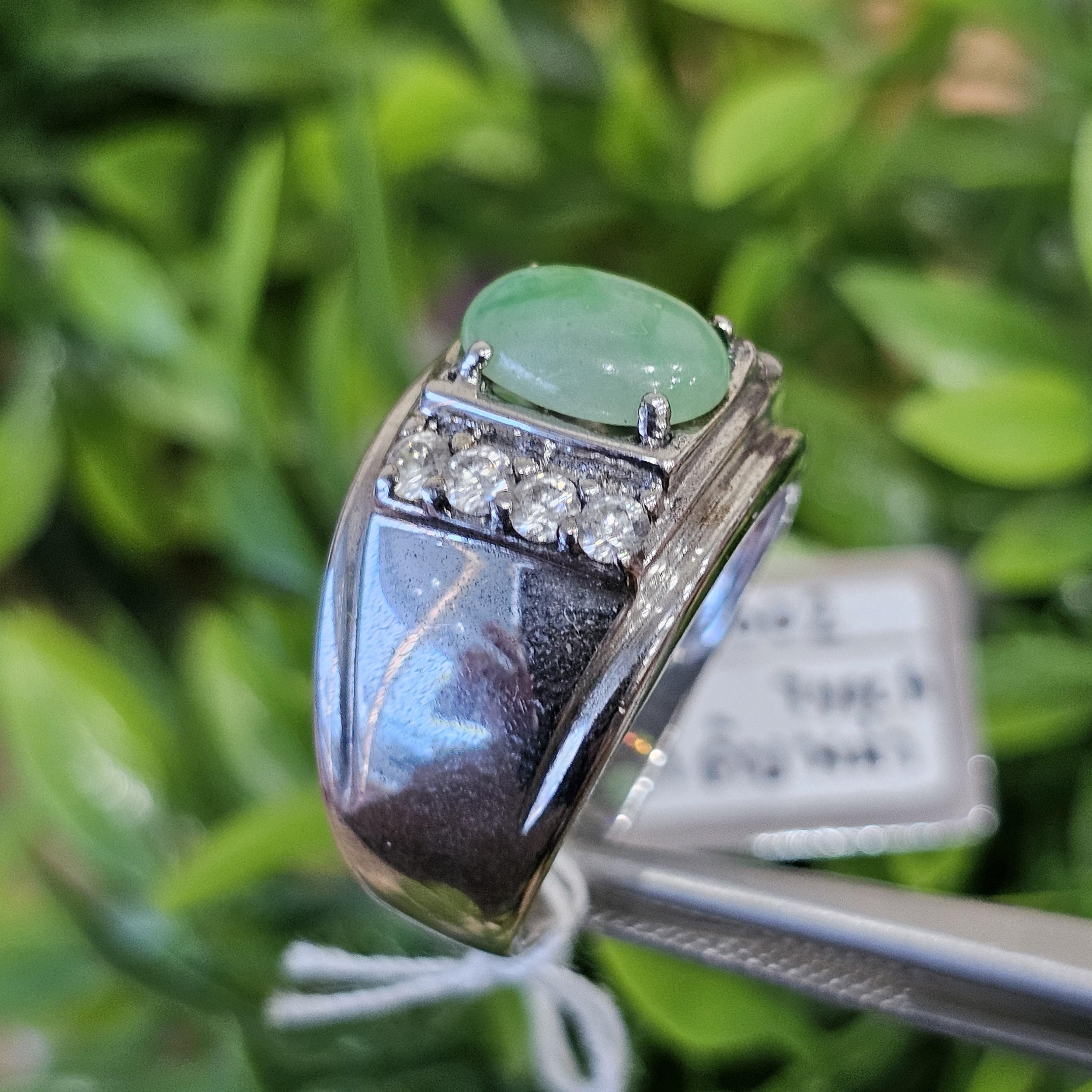 หยก พม่า แท้ Jade แหวนหยก (jadeite Ring) Size 60 ดิบ ไม่ผ่านการปรับปรุง (Type A) พม่า (Myanmar)