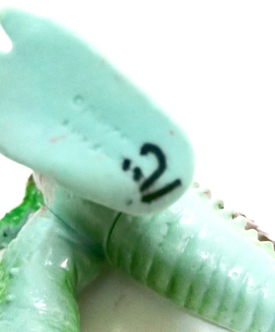 ซอฟ5.5-6นิ้ว สัตว์ประหลาด* มีรอยตำหนิเป็นรอยปากกาที่ใต้ฝ่าเท้า, เนรองก้า bandai kaiju จากภาพยนตร์อุลตร้าแมนคนแรก ตัวนี้เป็นซอฟเก่า ปี 1983 สภาพเก่าเก็บสะสมหายาก เป็นbandai japan