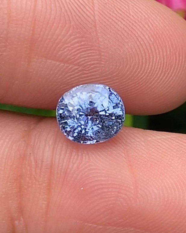 พลอย ไพลิน Blue Sapphire 2.17 กะรัต (Cts.) พร้อมใบเซอร์ พลอยแท้ อัญมณีมงคลประจําวันเกิด เครื่องประดับพลอย