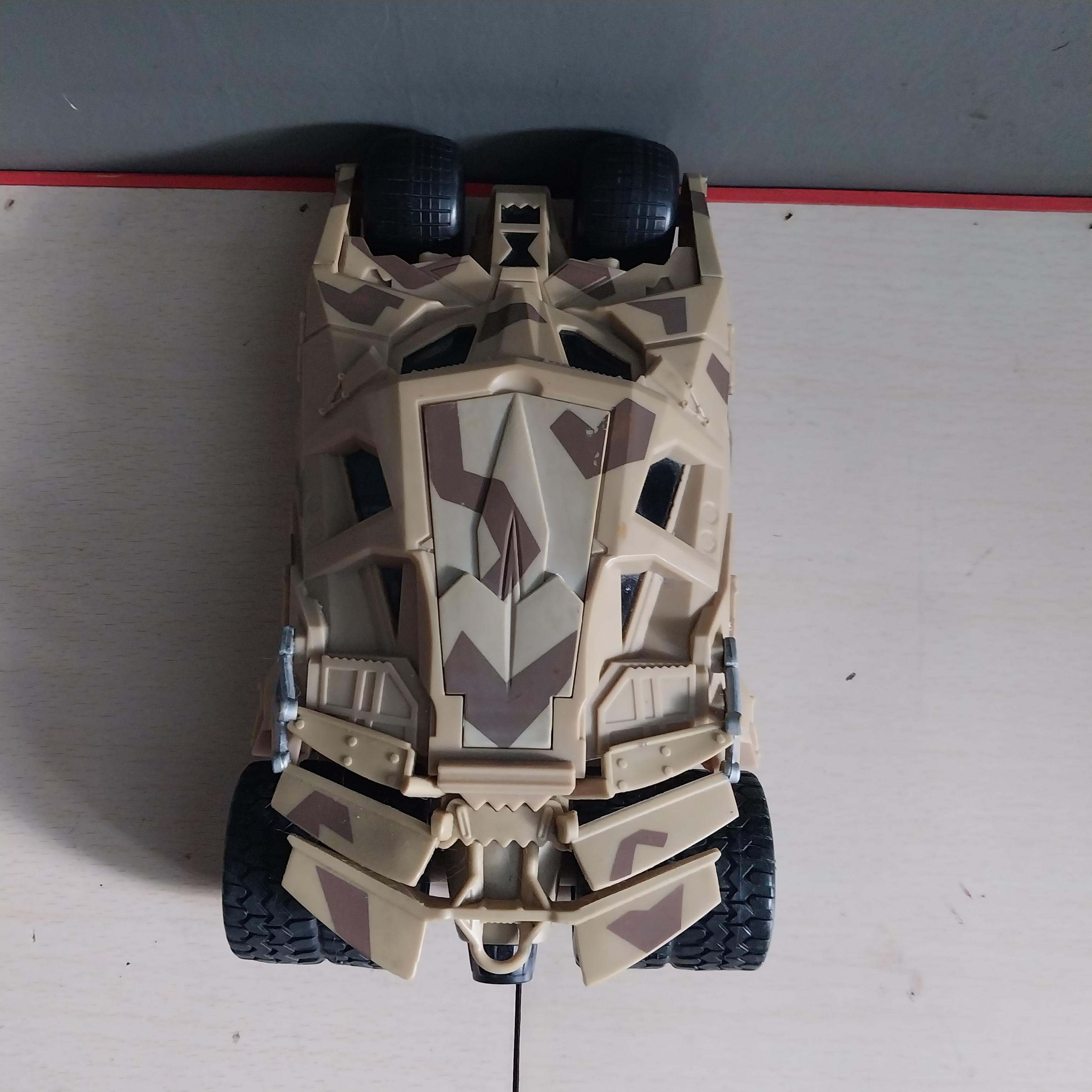 มืหลายภาพ รถแบทแมนขนาดประมาณ22ซม. #Batman The Dark Knight Rises Camouflage Tumbler