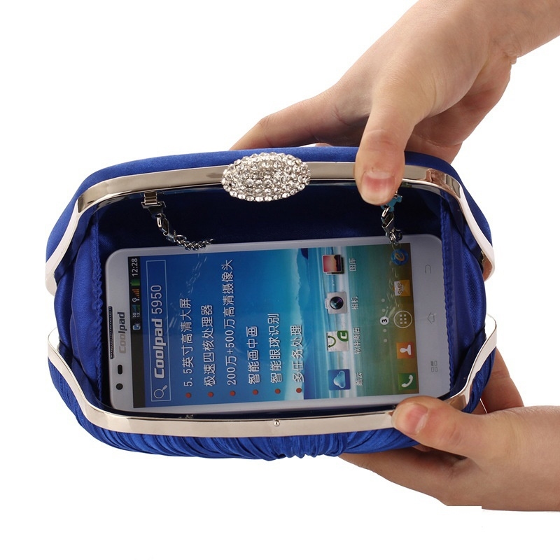 พร้อมส่ง Evening Clutch กระเป๋าออกงาน แบบอัดพลีทจับจีบผาซาติน คริสตัลสวยหรู ทรงกระทัดรัด มาพร้อมสายสะพายสั้น/ยาว