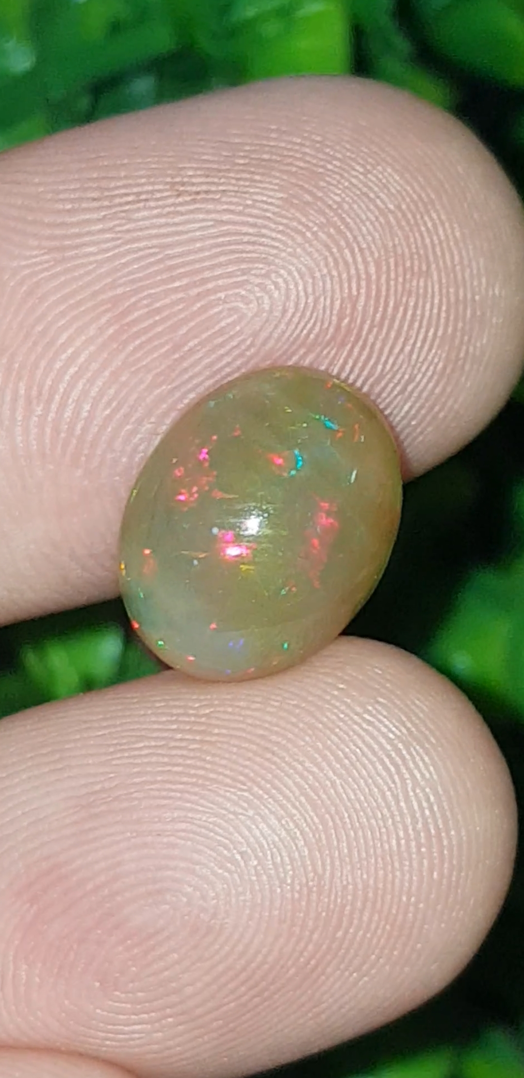 พลอย โอปอล Opal 3.84 กะรัต (Cts.) พลอยแท้ อัญมณีมงคลประจําวันเกิด เครื่องประดับพลอย