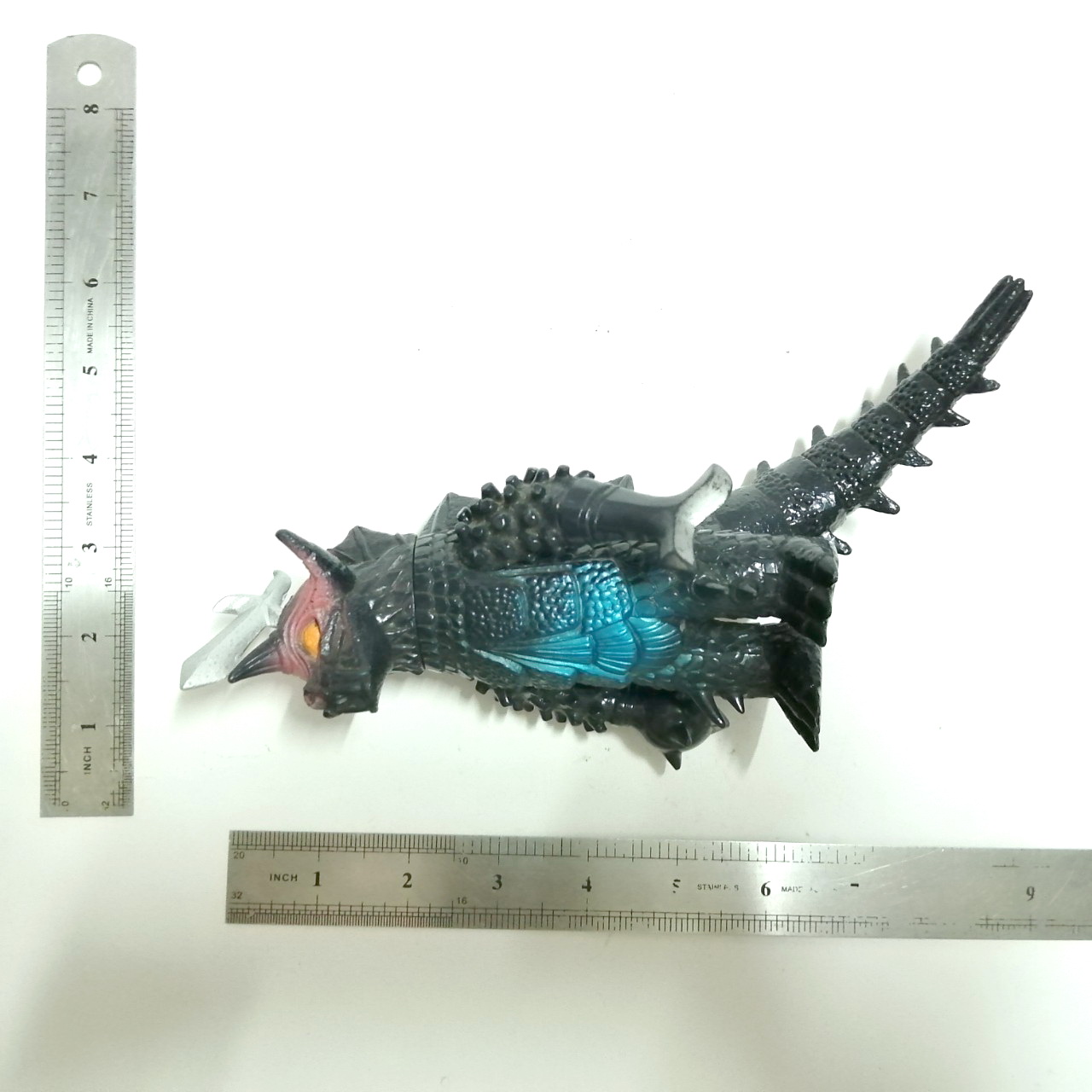 ซอฟ6นิ้ว สัตว์ประหลาด บาราบ้า จากอุลตร้าแมน เอส ขนาดตามภาพหายาก สภาพดี มีรอยบ้าง งาน bandai Japan