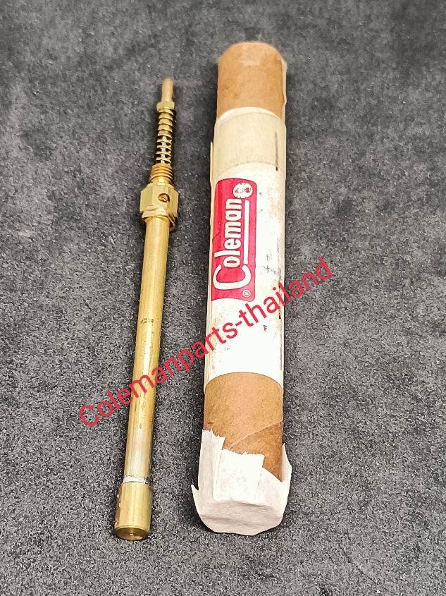 Coleman 200a, 242 หลักล่าง (New old stock)