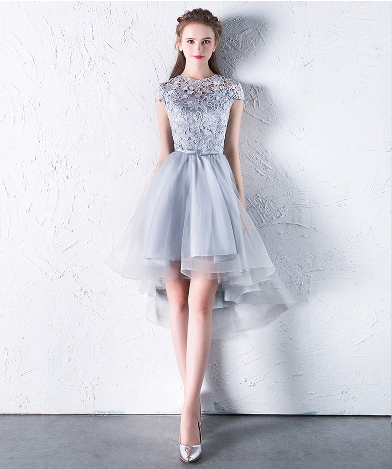 Pre-order ชุดราตรี แบบเปิดไหล่ ระบายช่วงไหล่ ผ้าลูกไม้ ซิปหลัง เรียบหรู