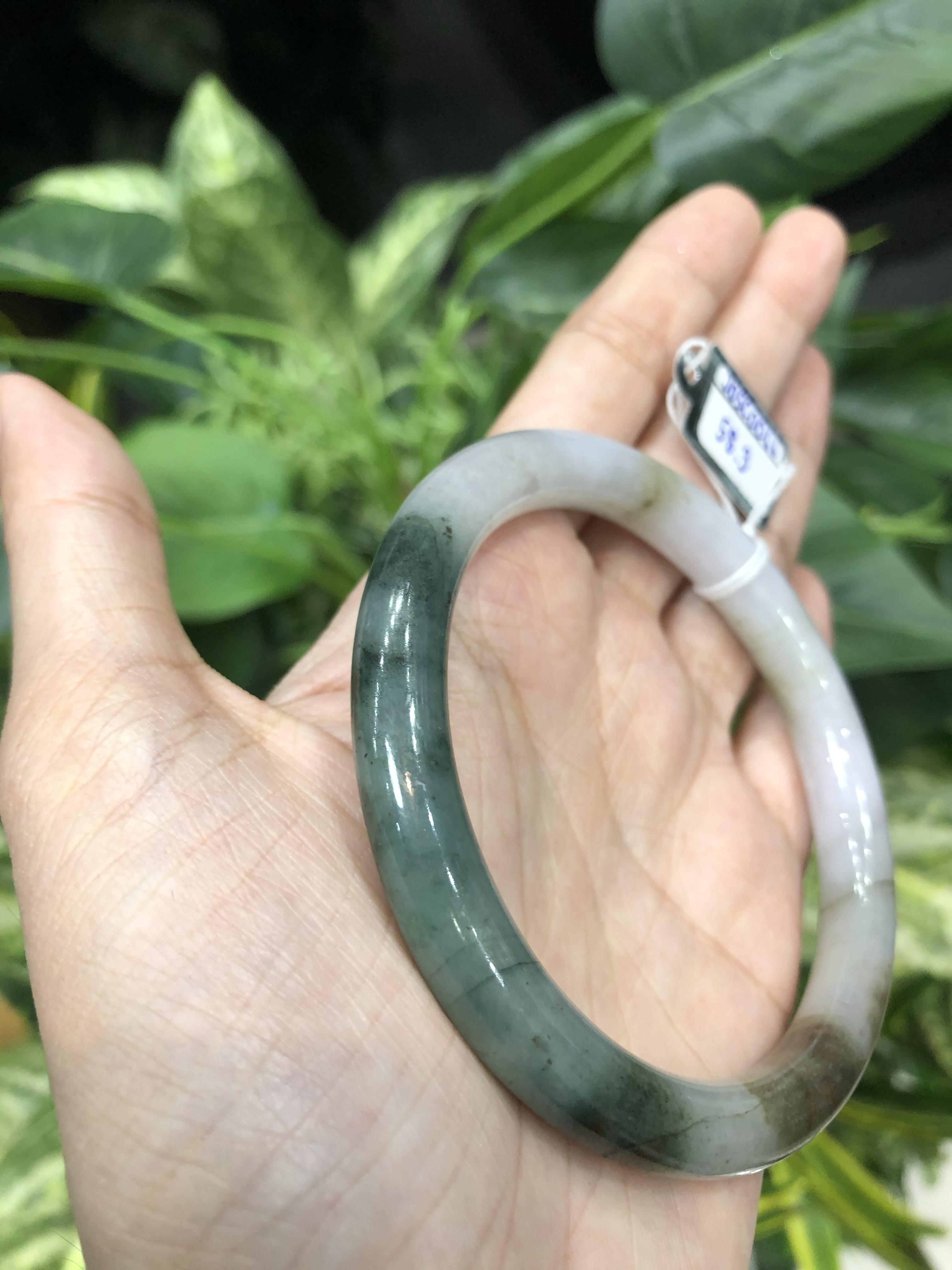 J05C0066 หยก พม่า แท้ Jade กำไลหยก 58.3 มม (Jade bracelet) พม่า (Myanmar)