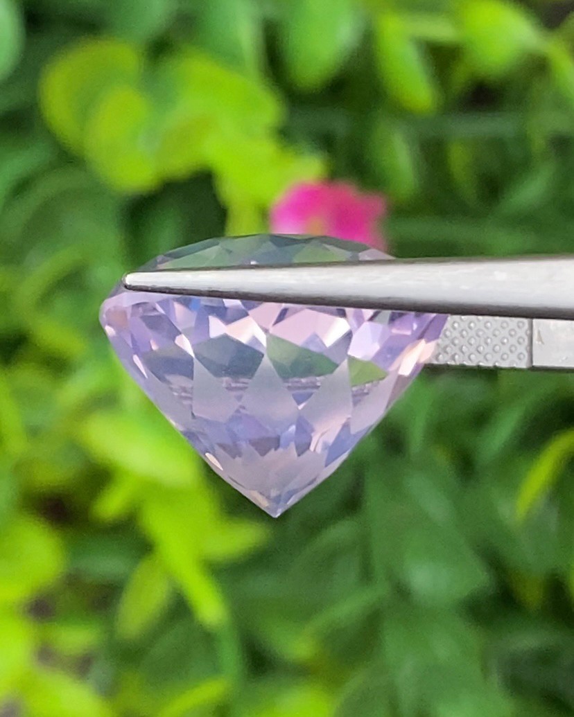 พลอย ลาเวนเดอร์ ควอตซ์ Lavender Quartz 18.86 กะรัต (Cts.) พลอยแท้ อัญมณีมงคลประจําวันเกิด เครื่องประดับพลอย