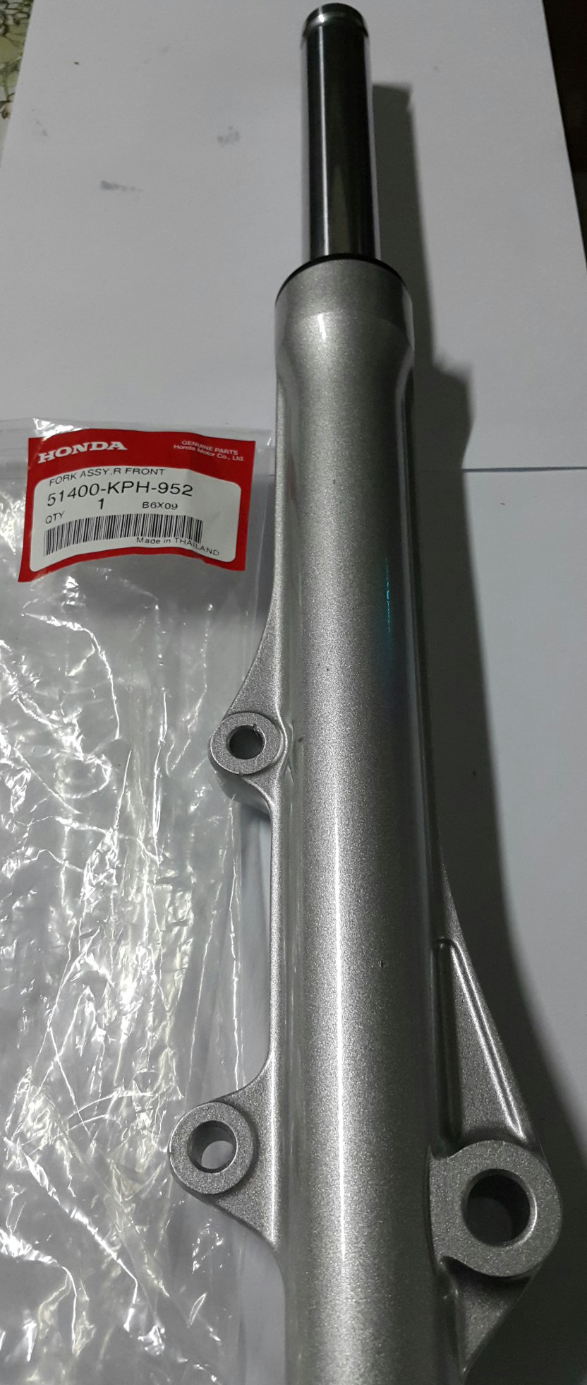ชุดโช๊คอัพหน้าด้านขวา(ดีส) เวฟ100R/เวฟ125S,R,T
