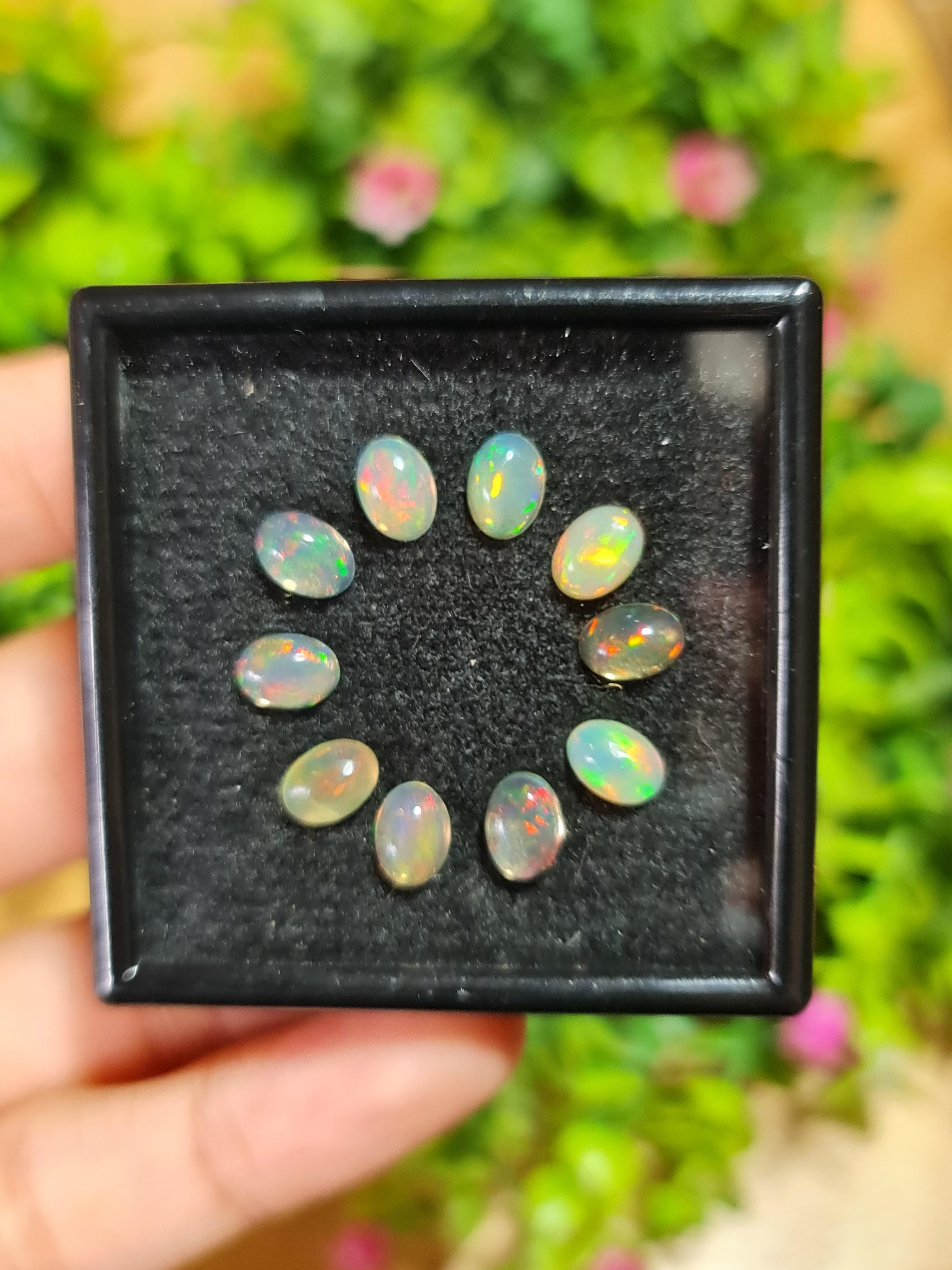 พลอย โอปอล Opal 6.43 กะรัต (Cts.) 10 เม็ด (Pcs.) พลอยแท้ อัญมณีมงคลประจําวันเกิด เครื่องประดับพลอย