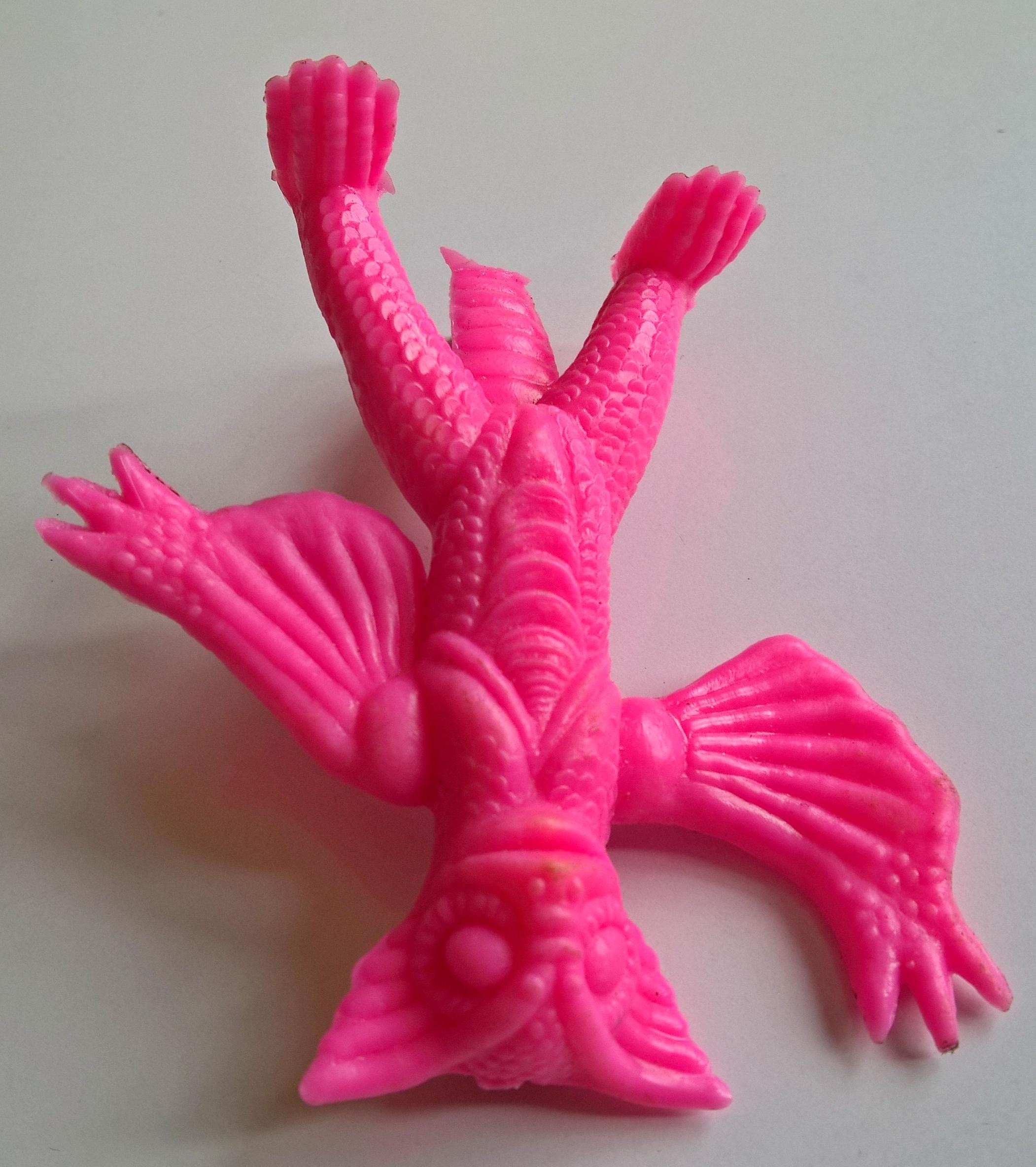 ของสะสม ตุ๊กตุ่น แอนท์ 4 นิ้ว Ants สัตว์ประหลาดสีชมพู