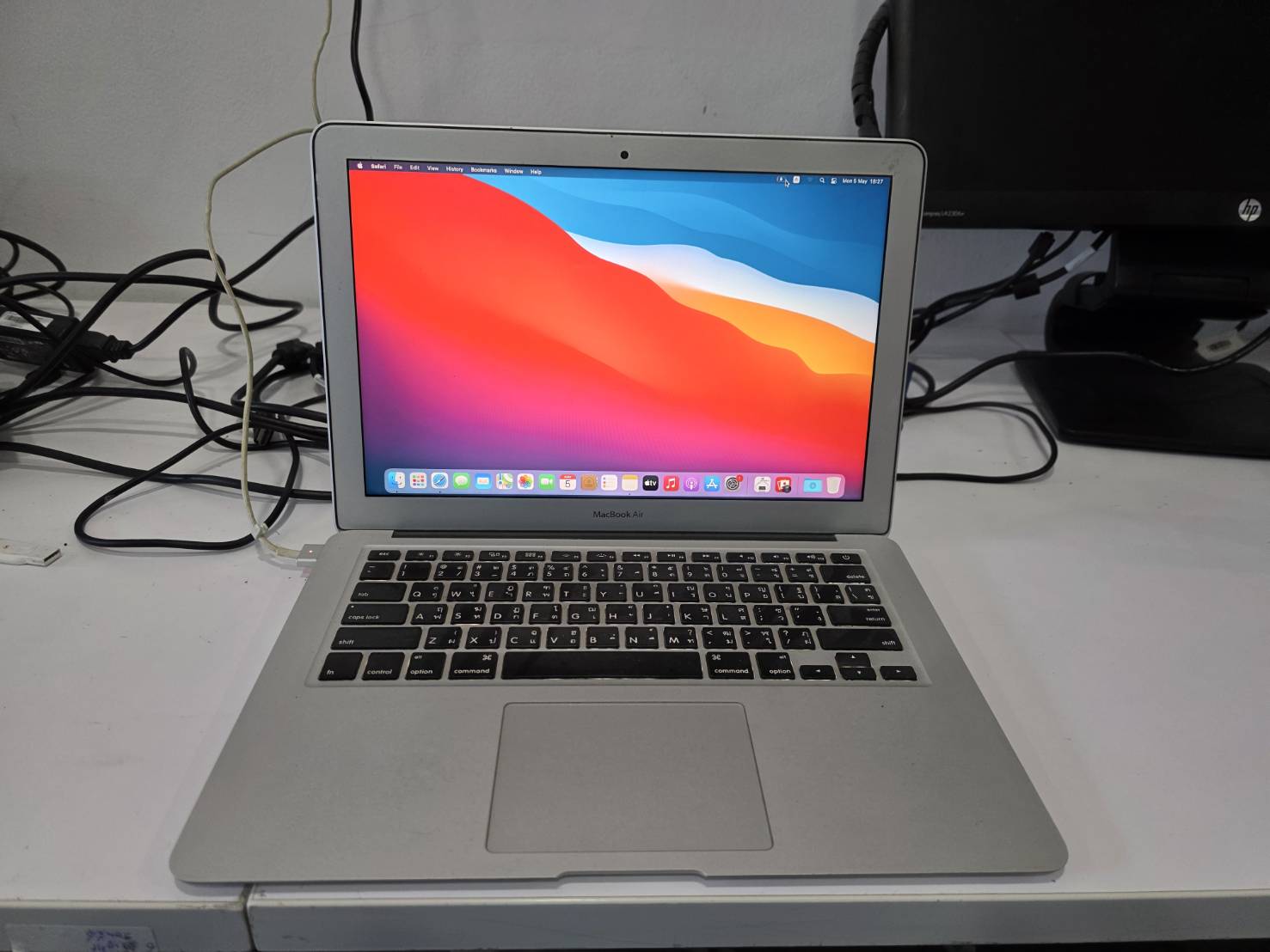 Macbook Air 13" 2014(i5-4260U/4GB/SSD 128GB) แบตเสื่อม