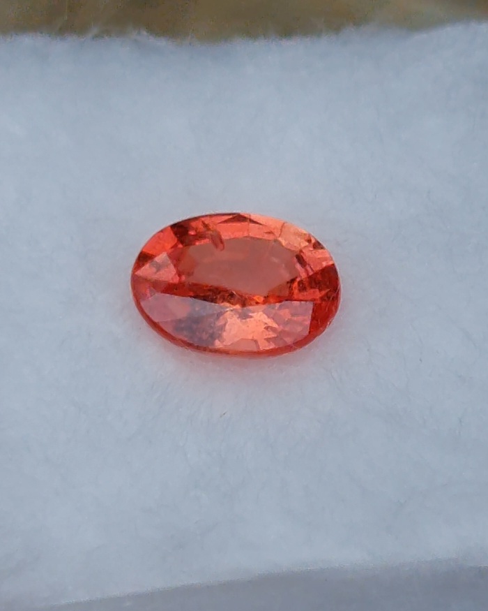 พลอย ออเรนจ์ แซฟไฟร์ Orange Sapphire 1.42 กะรัต (Cts.) พลอยแท้ อัญมณีมงคลประจําวันเกิด เครื่องประดับพลอย