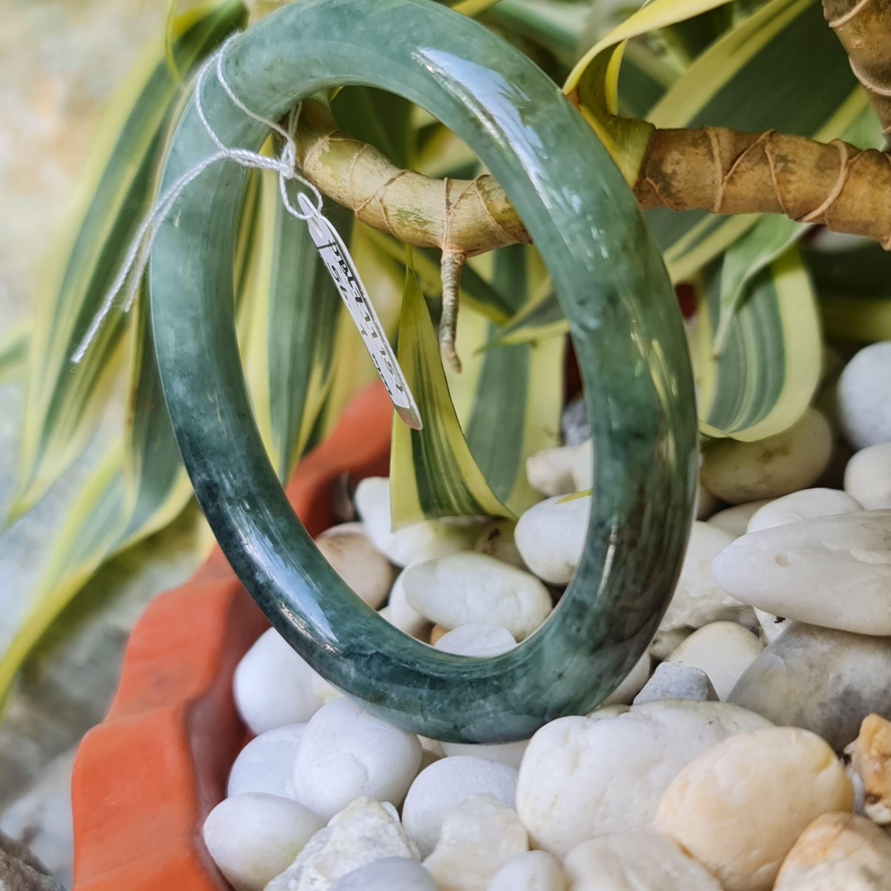 JB6711157 หยก พม่า แท้ Jade กำไลหยก 56.1 มม. (Jadeite bracelet) พม่า (Myanmar)