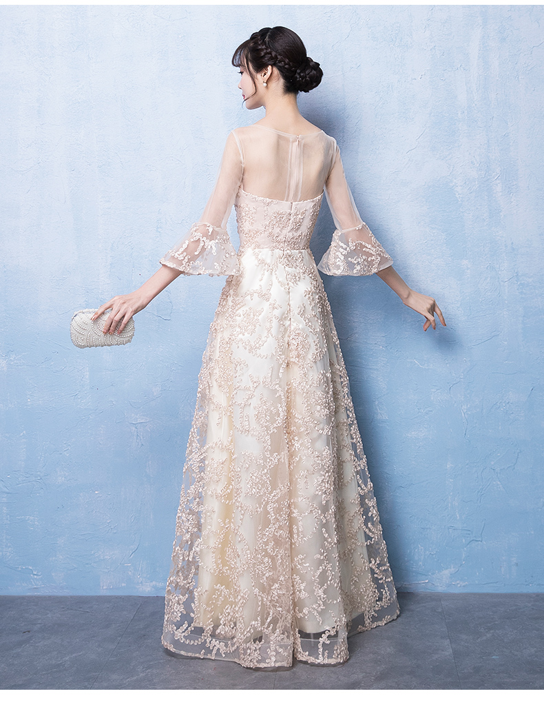 Pre-order ชุดราตรียาวแขนยาวปักดิ้นเป็นลาย ซีทรูช่วงไหล่และแขน ซิปหลัง สวยหรู