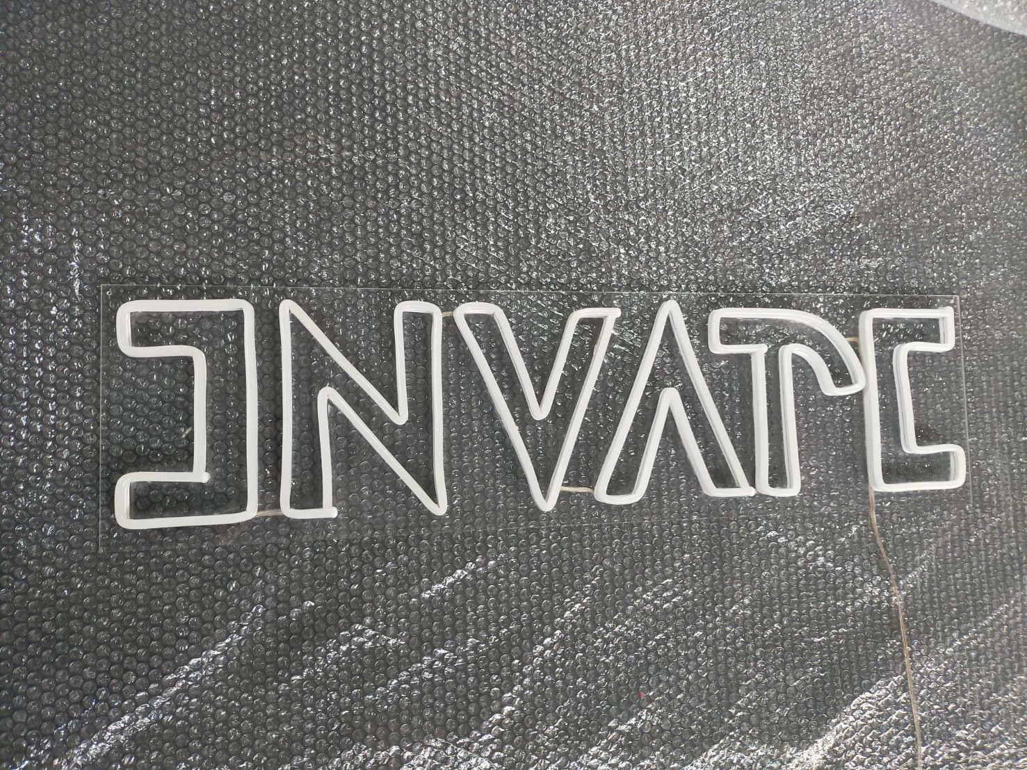 ป้าไฟดัด - แสงสีขาว