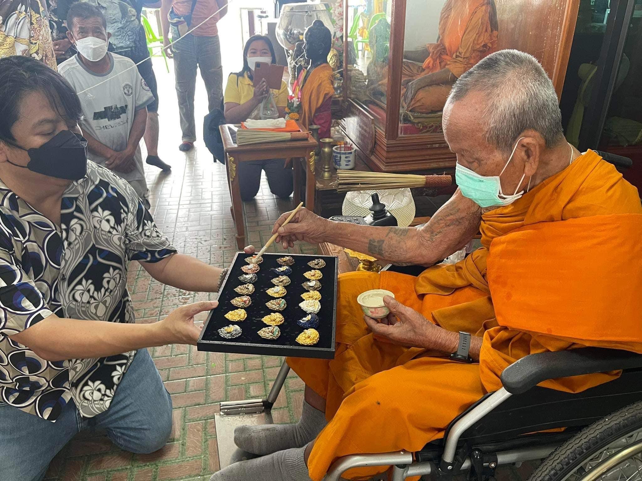 พระอุปคุตอุดมทรัพย์ ขนาด 5 เซนติเมตร เนื้อบรอนซ์ชุบทองลงยา