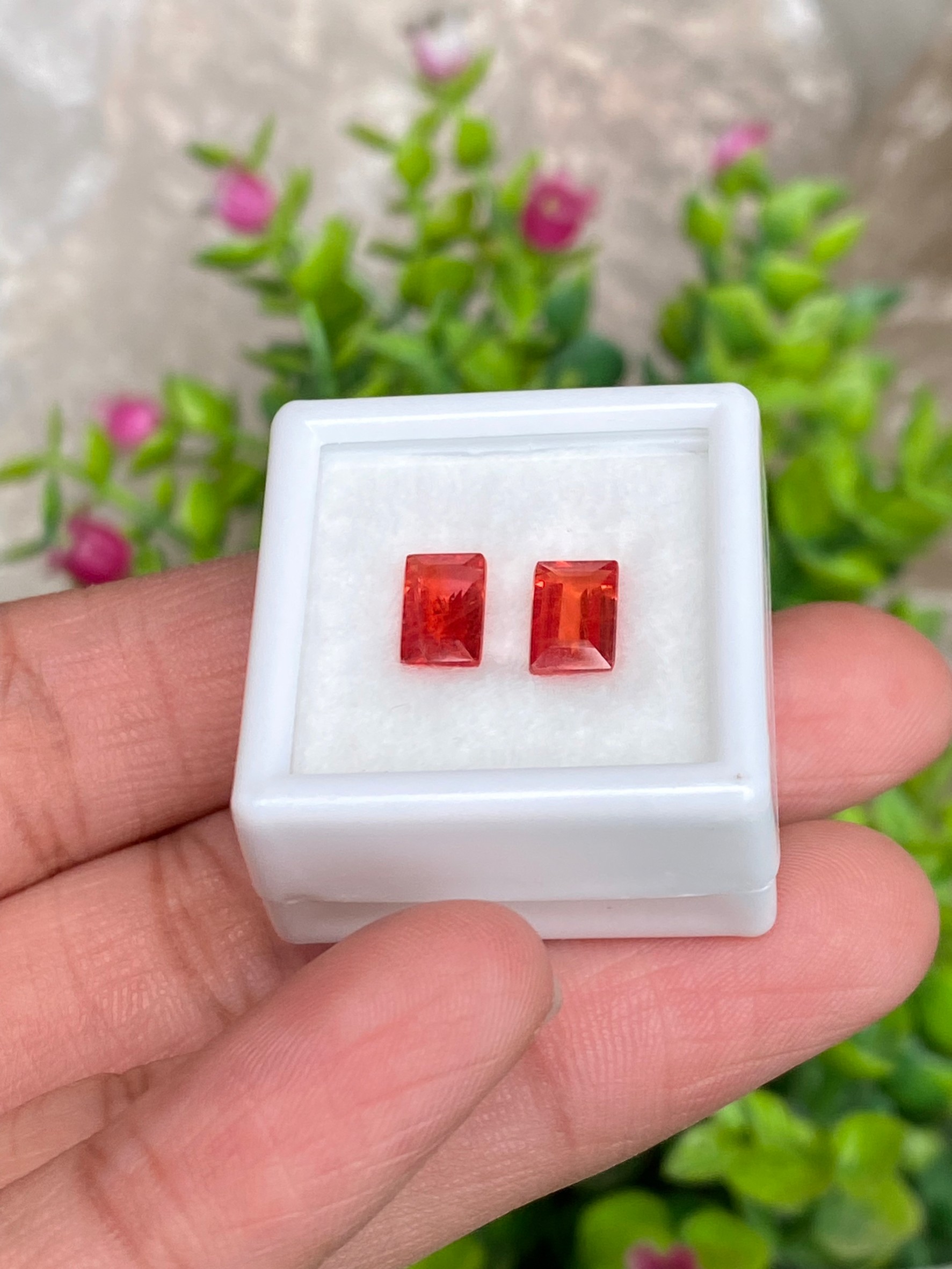 พลอย คู่ ออเรนจ์ แซฟไฟร์ Orange Sapphire 2 เม็ด 2.43 กะรัต (Cts.) พลอยแท้ อัญมณีมงคลประจําวันเกิด เครื่องประดับพลอย