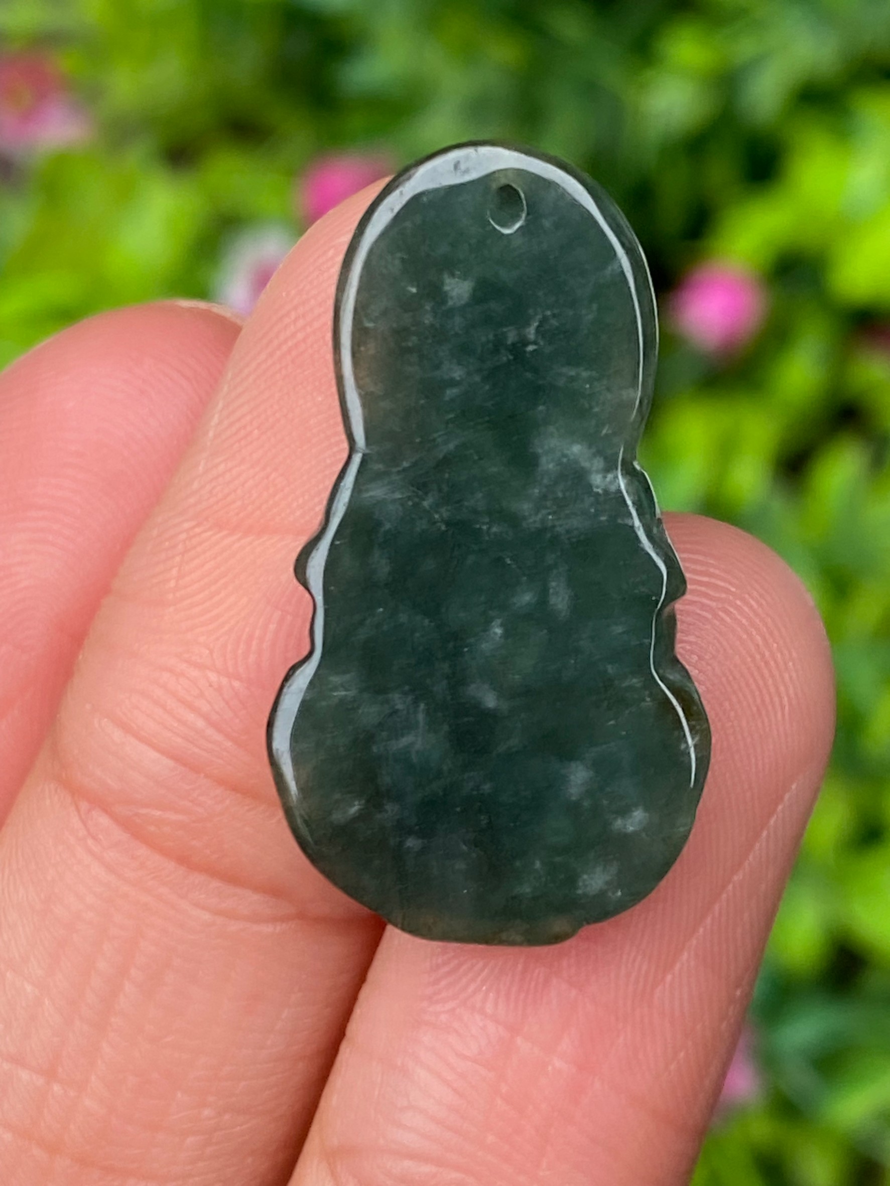 หยก แกะสลัก รูป เจ้าแม่กวนอิม (Burmese jadeite) 16.56 กะรัต (cts.) หยก พม่า แท้