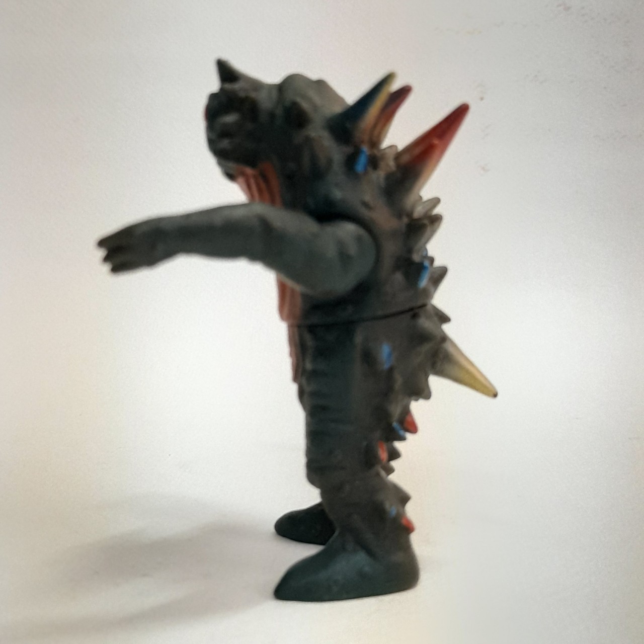 ซอฟ4นิ้ว สัตว์ประหลาด บีกอน จากอุลตร้าแมนแจ๊ค ขนาดตามรูป หายาก มือสองสภาพดี