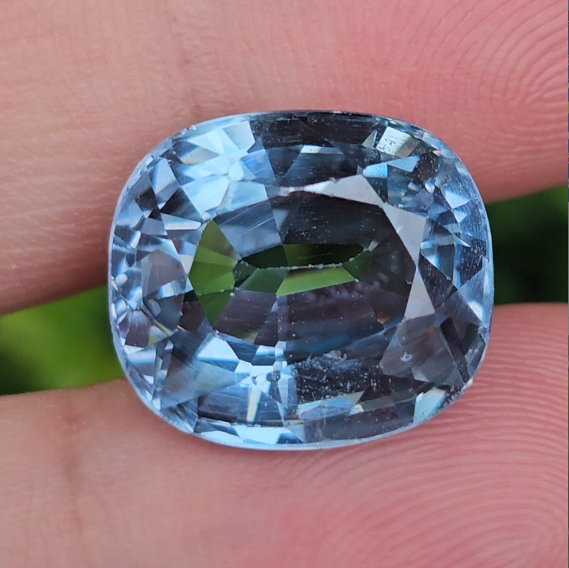 พลอย บลู โทแพซ (Blue Topaz) 18.11 กะรัต (Cts.) พลอยแท้ อัญมณีมงคลประจําวันเกิด เครื่องประดับพลอย