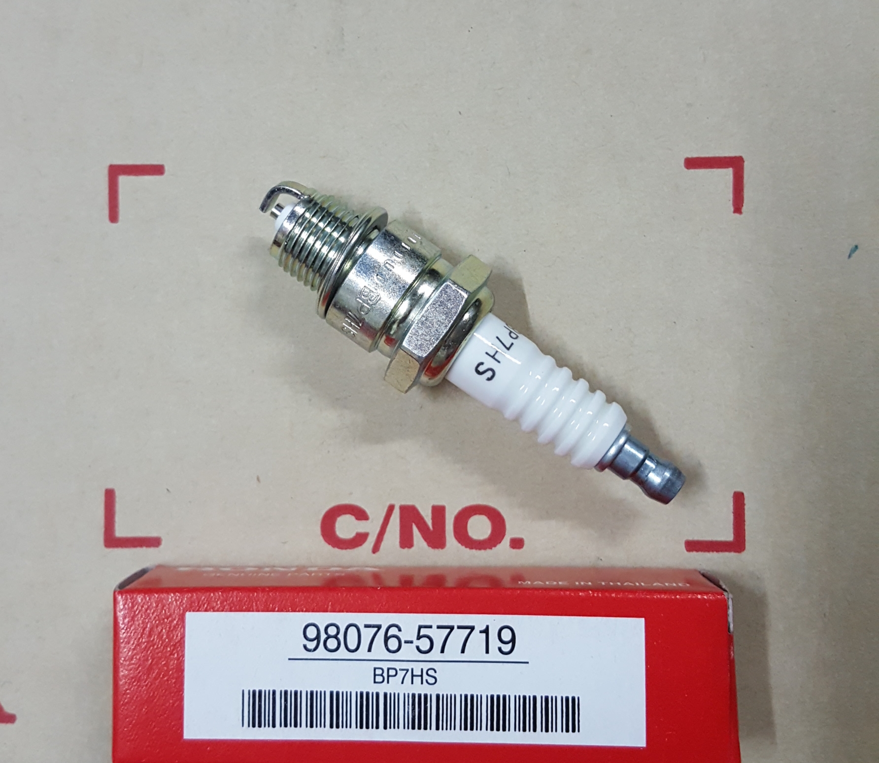 หัวเทียน BP7HS(2จังหวะเกลียวสั้น) ฯลฯ