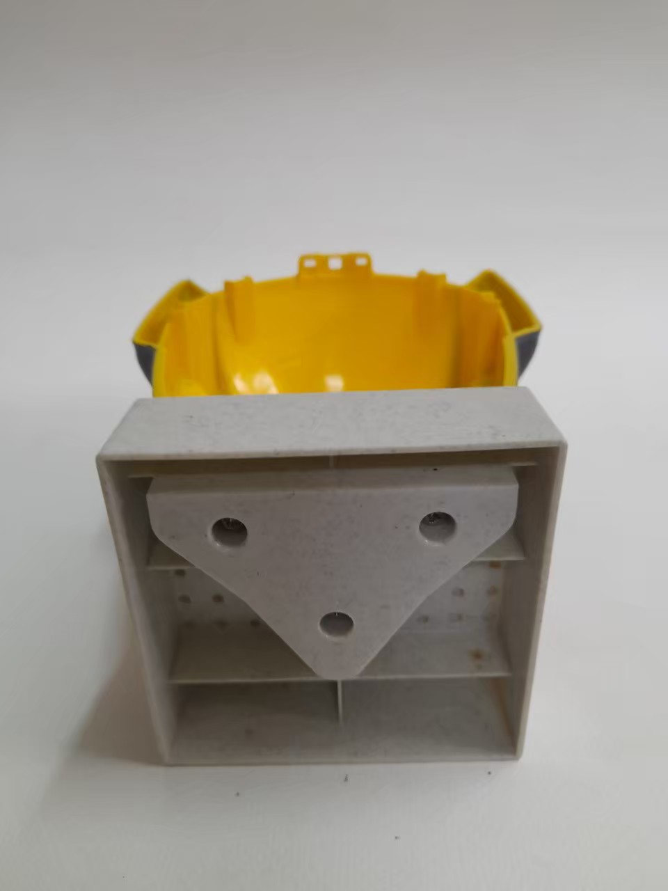 มีหลายภาพ,อกีตที่ใส่ขนม วูฟเวอรีน,หน้า วูลฟ์เวอรีน ฉบับคอมมิค มีฐานวางโชว์ เป็นพลาสติกลงสีสำเร็จ ขนาดตามรูป