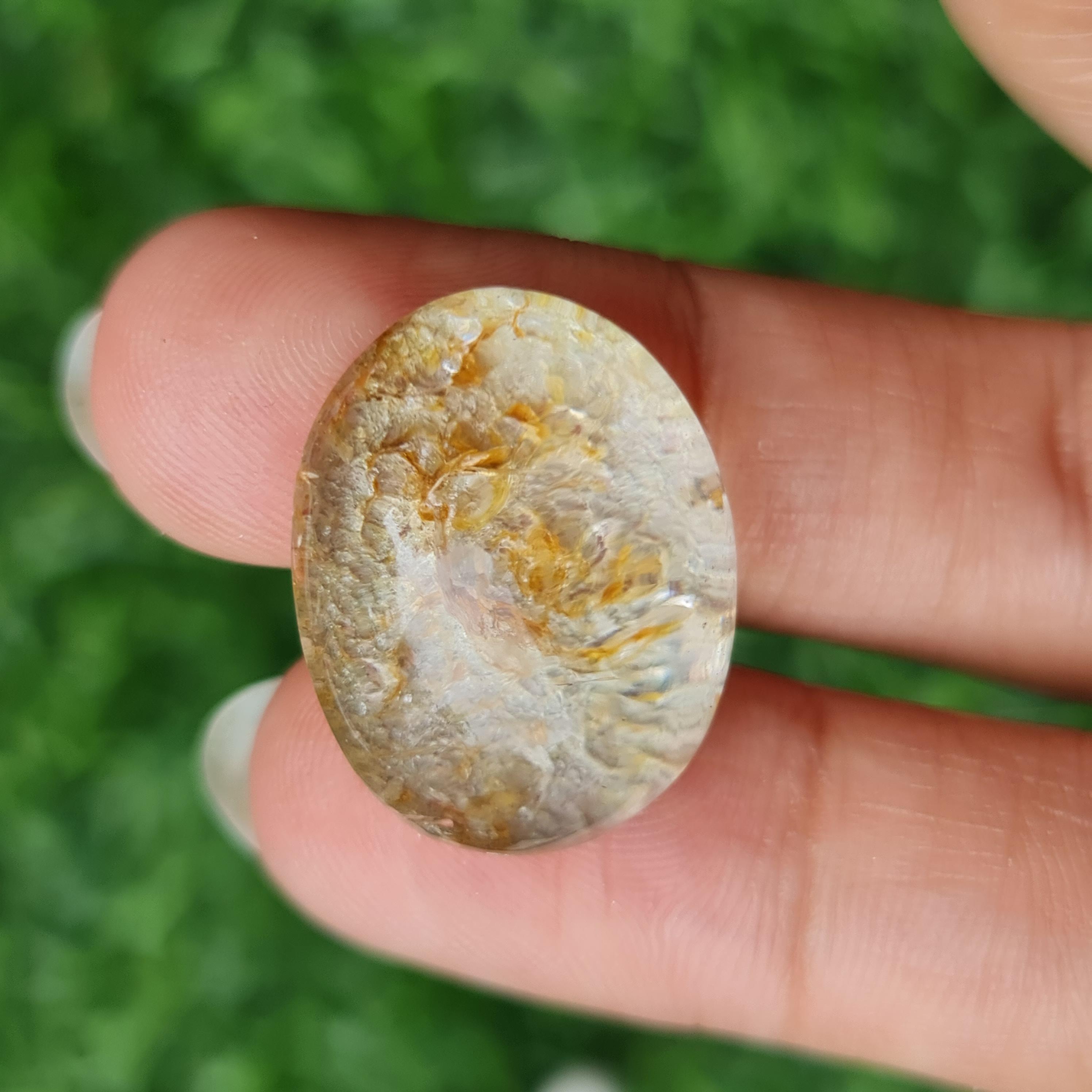 โป่งข่าม ควอตซ์ Rutilated Quartz 33.64 กะรัต Cts. พลอยแท้ อัญมณีมงคลประจําวันเกิด เครื่องประดับพลอย