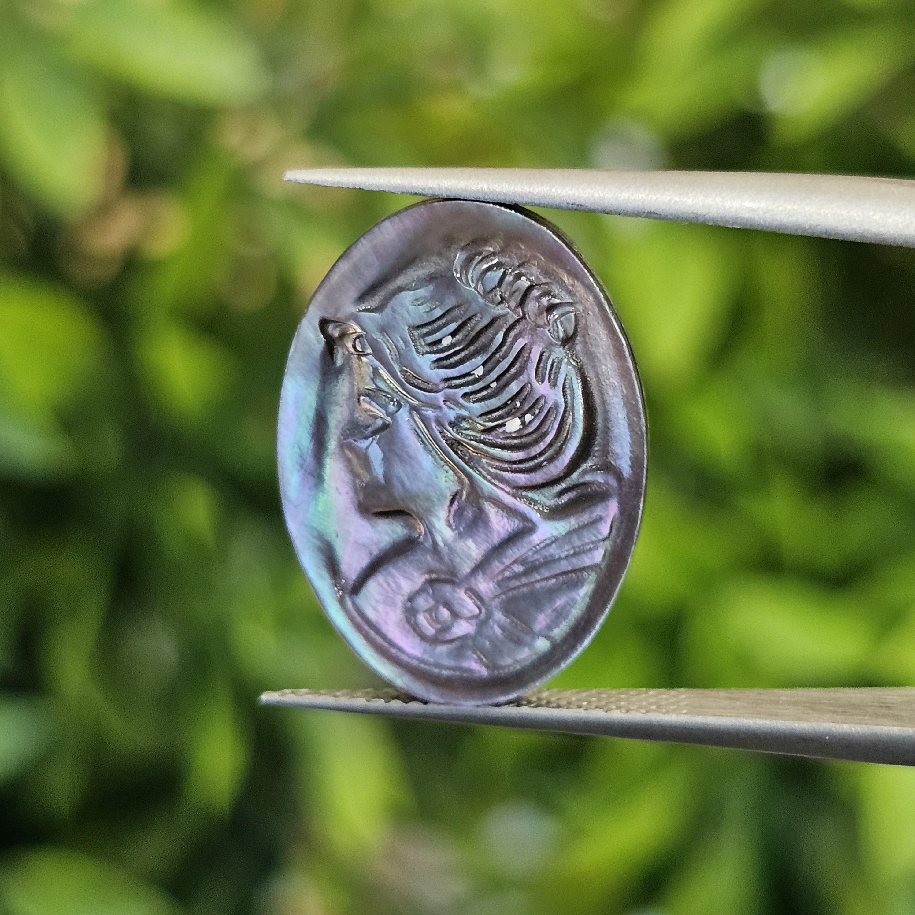 เปลือกหอยมุก แกะสลัก Pearl Shell Carved 3.59 กะรัต (Cts.)