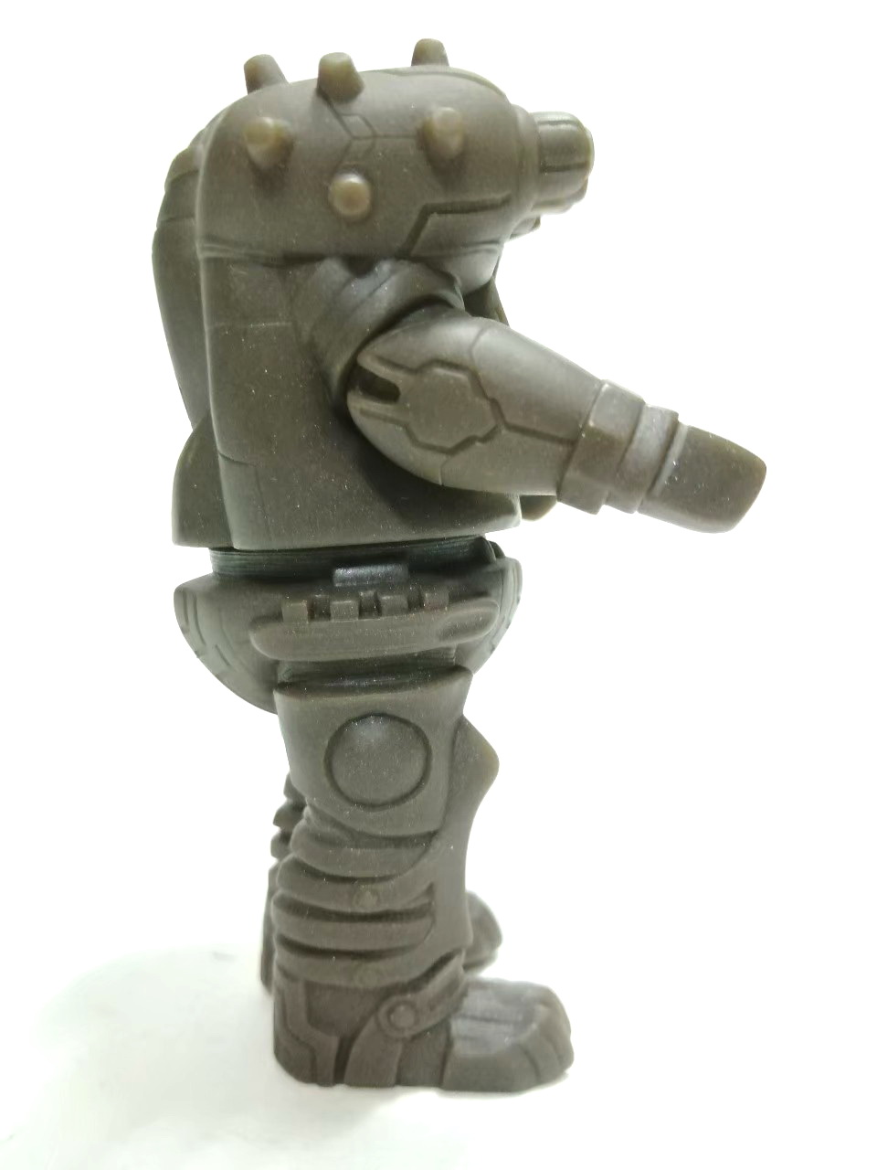 ซอฟ 4 นิ้วหุ่นยนต์เอมเพอไรเซอร์ จากอุลตร้าแมนเมบิอุส มือสองสภาพดีมีรอยบ้าง