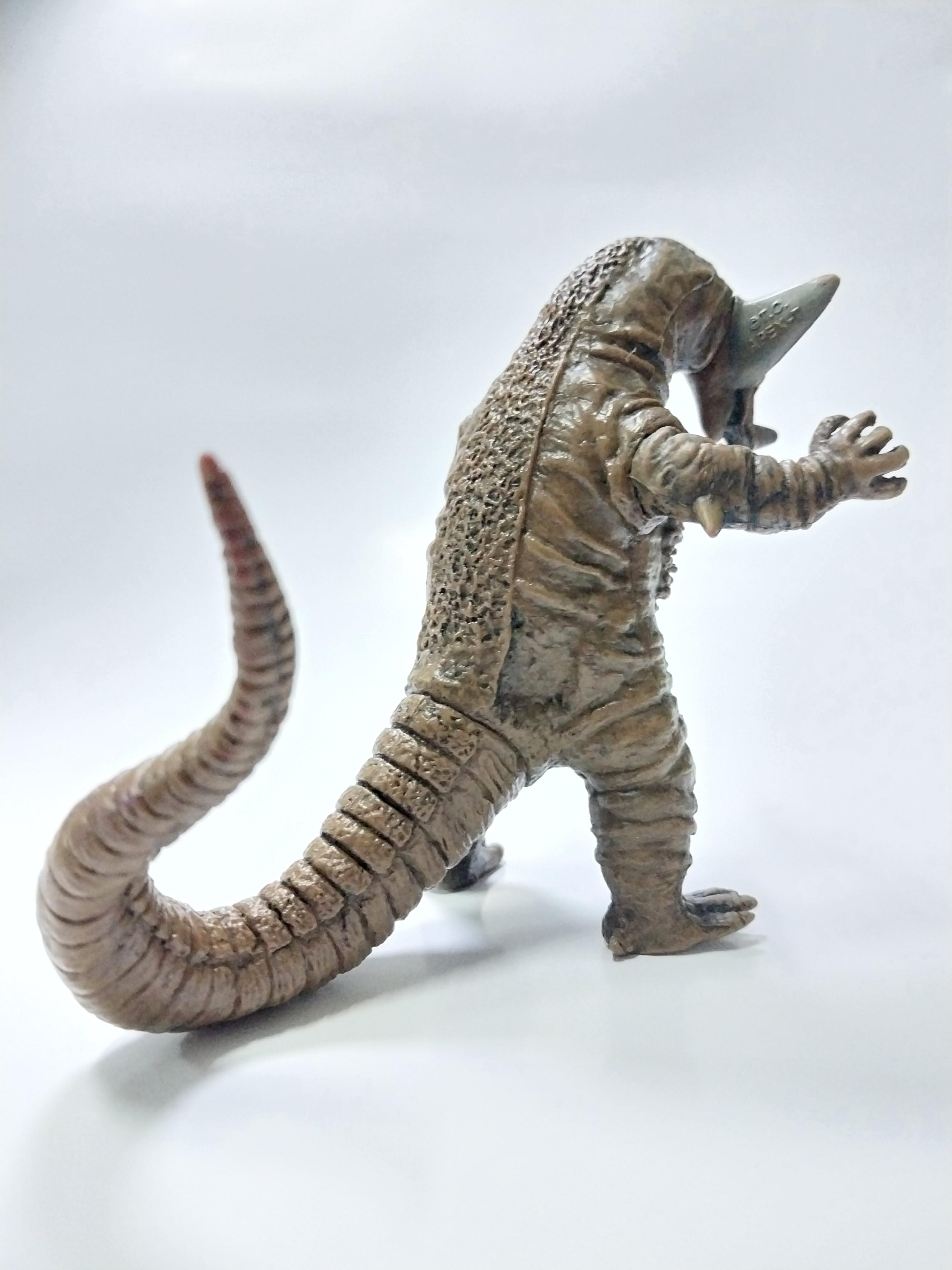 มีหลายภาพ, ยางตัน โกโมร่า งาน Apext