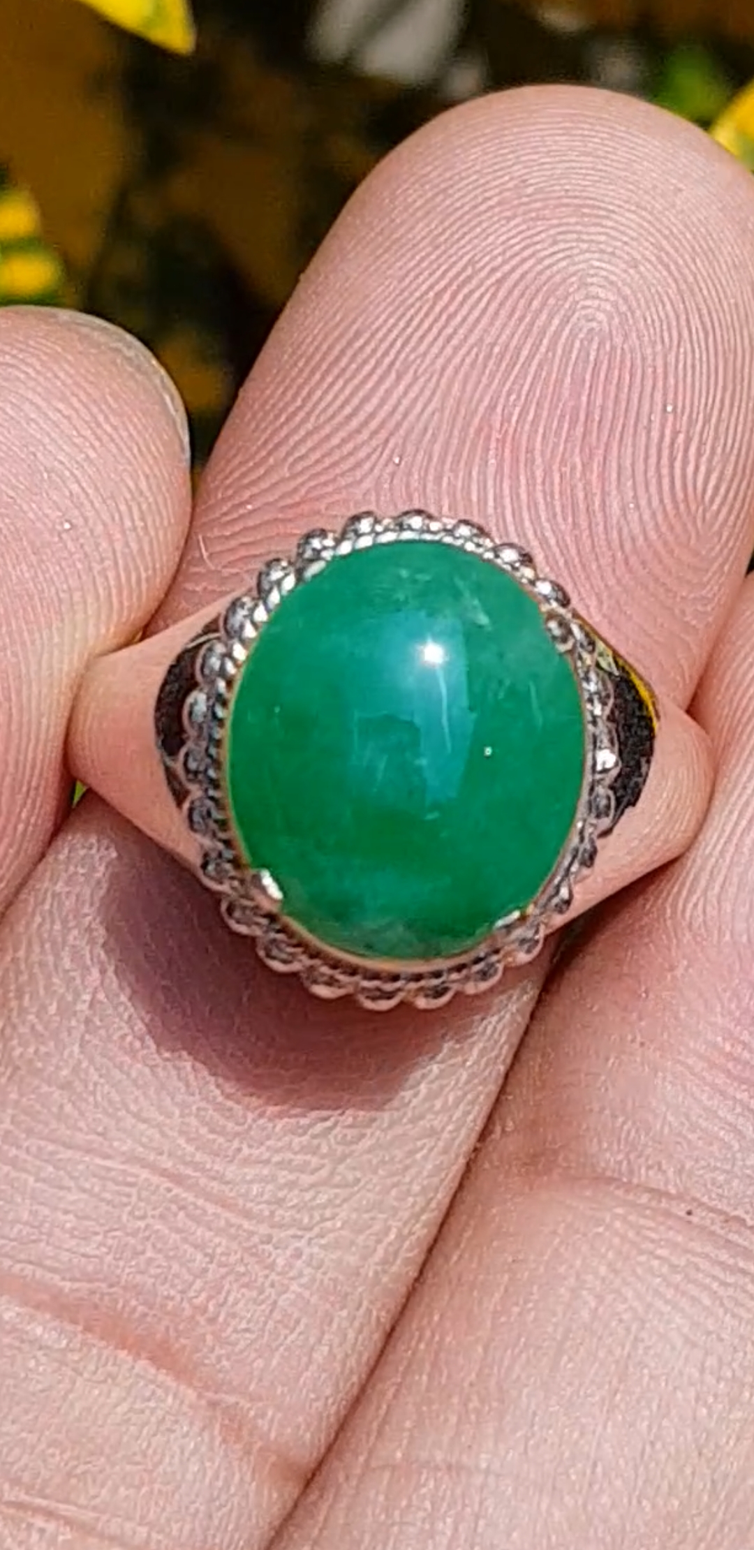 หยก พม่า แท้ Jade แหวนหยก 翡翠戒指 (Jadeite ring) 3.12 กะรัต (Cts.) ดิบ ไม่ผ่านการปรับปรุง (Type A) พม่า (Myanmar)