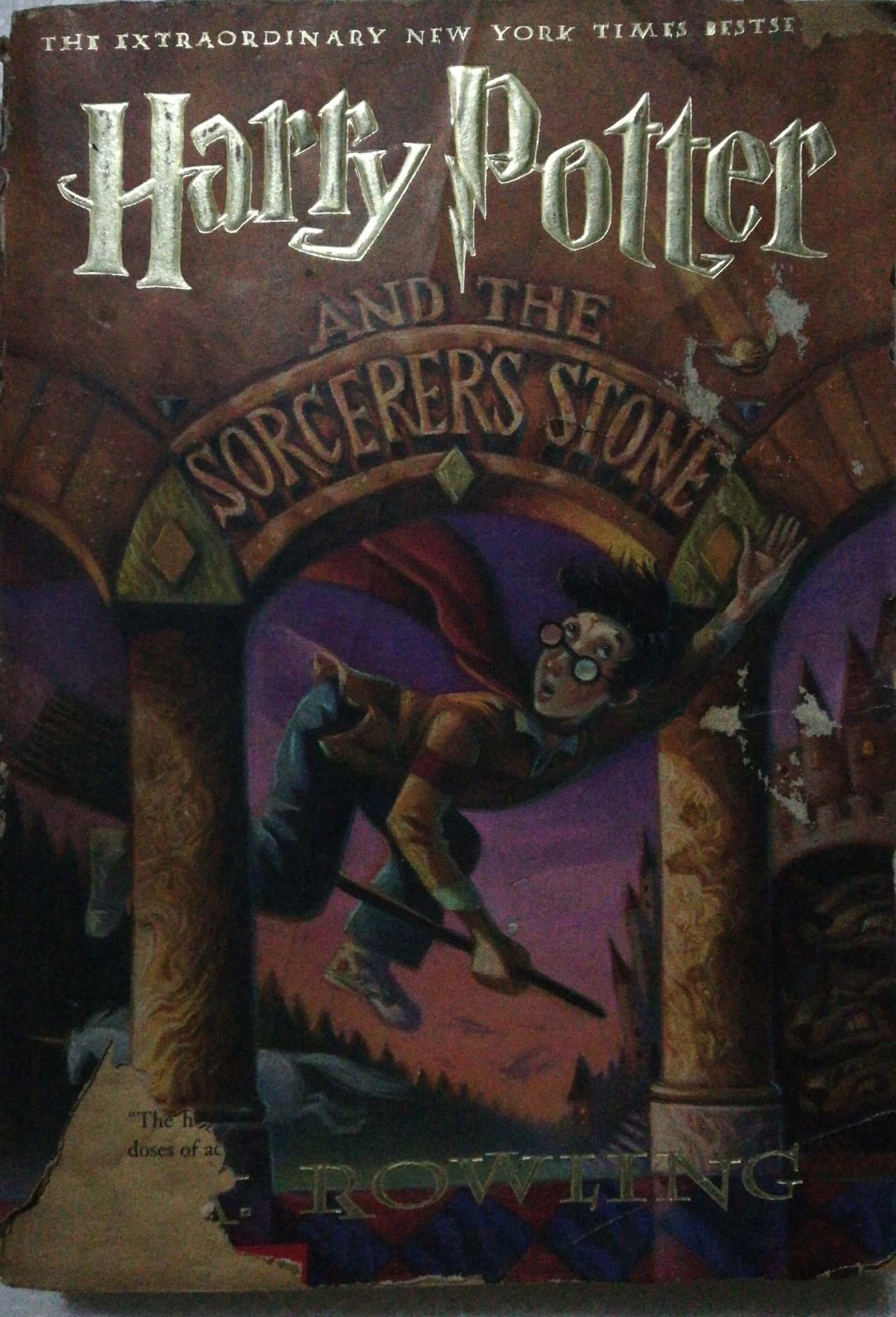 หนังสือเก่า มีรอยชำรุดตามภาพ, ฉบับภาษาอังกฤษ Harry Potter and the sorcerer's Stone แฮร์รี่พ็อตเตอร์กับศิลาอาถรรพ์