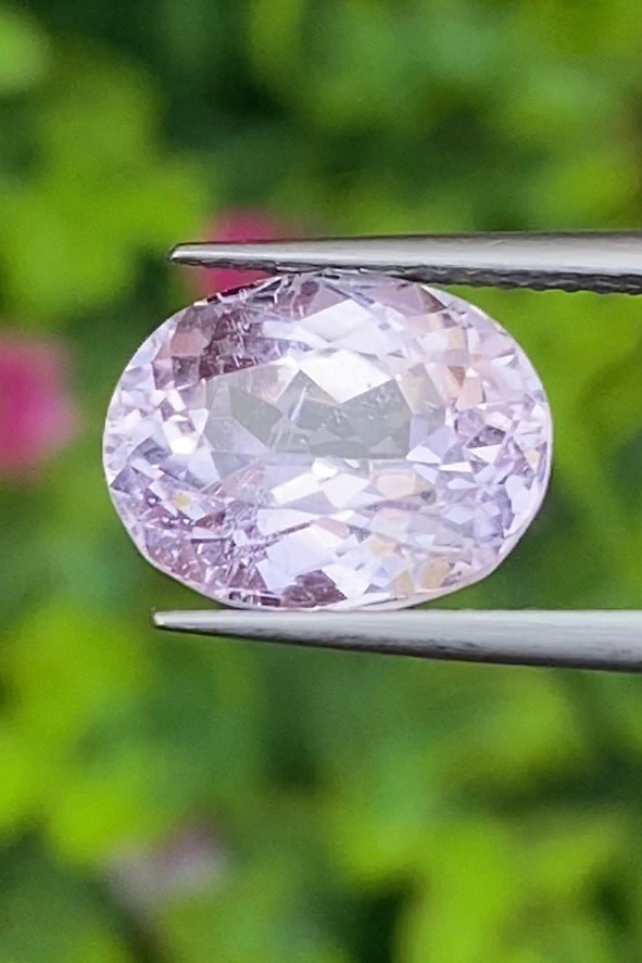 พลอย คุนไซท์ Kunzite 5.13 กะรัต (Cts.) พลอยแท้ อัญมณีมงคลประจําวันเกิด เครื่องประดับพลอย