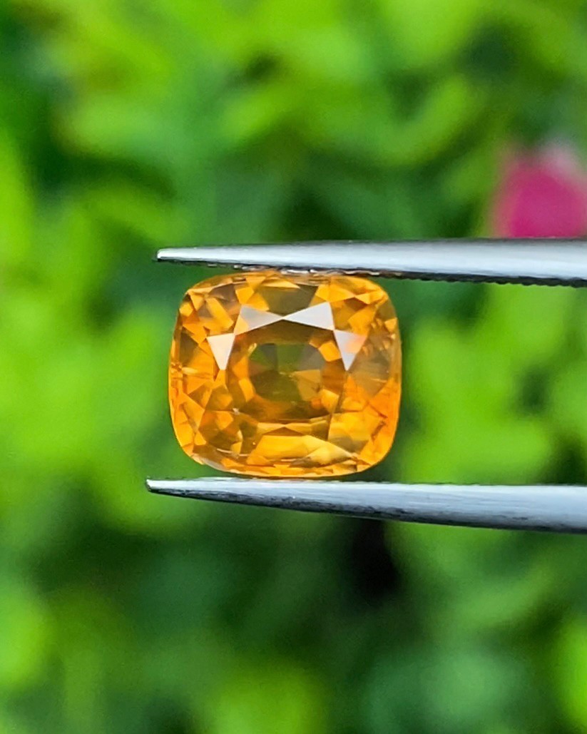 พลอย มาลี การ์เน็ท Mali Garnet 2.60 กะรัต Cts. อัญมณีมงคลประจําวันเกิด เครื่องประดับพลอย