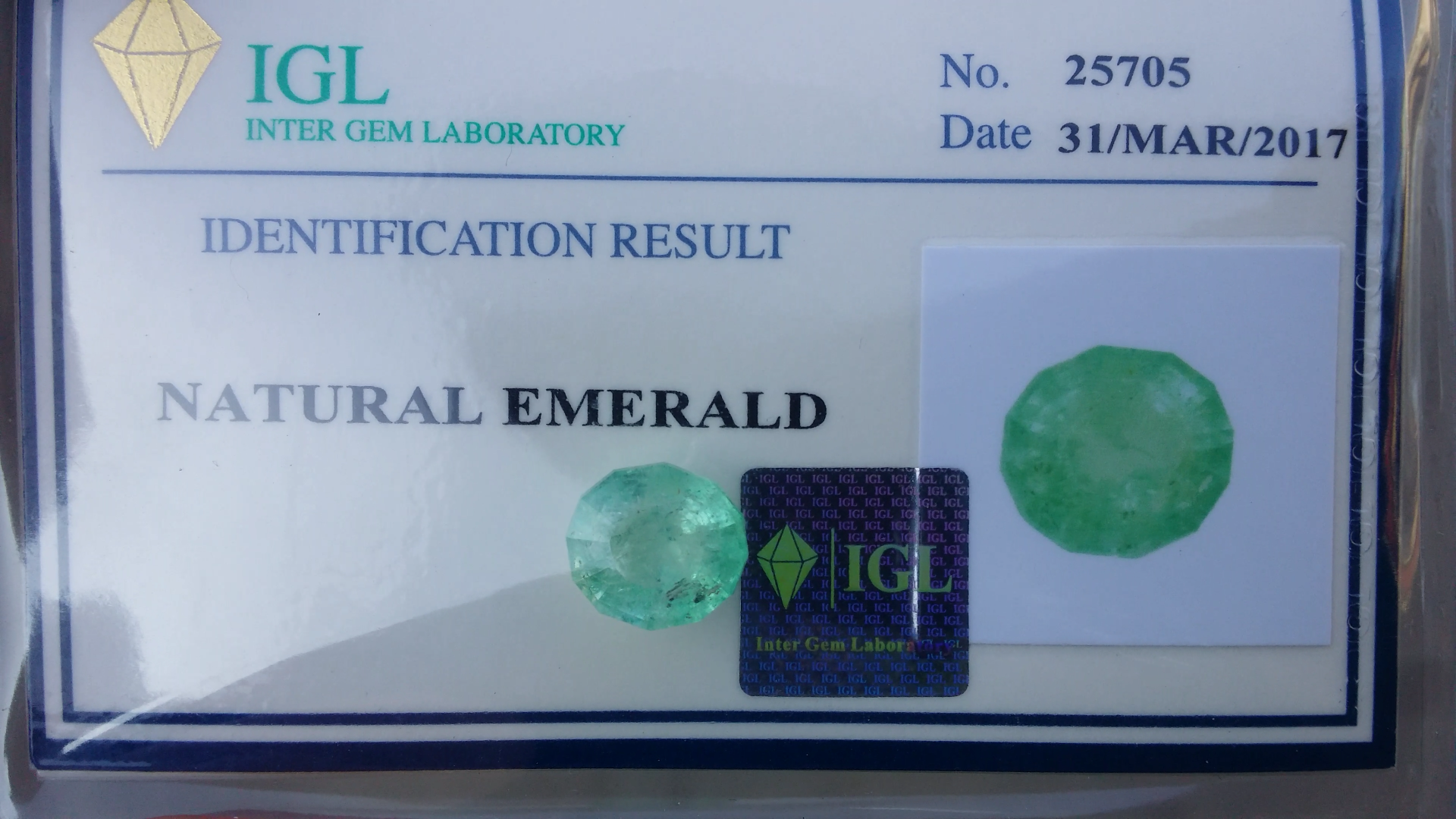 พลอย มรกต โคลัมเบีย Colombian Emerald 4.509 กะรัต (Cts.) พร้อมใบเซอร์ พลอยแท้ อัญมณีมงคลประจําวันเกิด เครื่องประดับพลอย