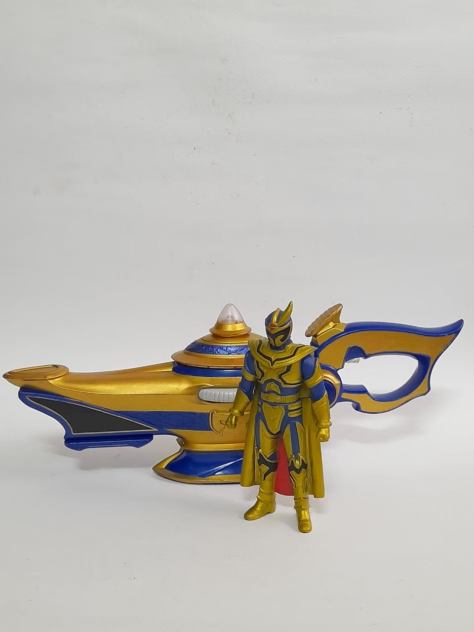 ปืนตะเกียงของมาจิไชนน์(ซ่อมสี) +ซอฟ5นิ้ว มาจิไชน์ จากขบวนการมาจิเรนเจอร์ ฝาปิดรังถ่าน งานโม วงจรใช้ได้ มือสองสภาพดี เก่าเก็บ