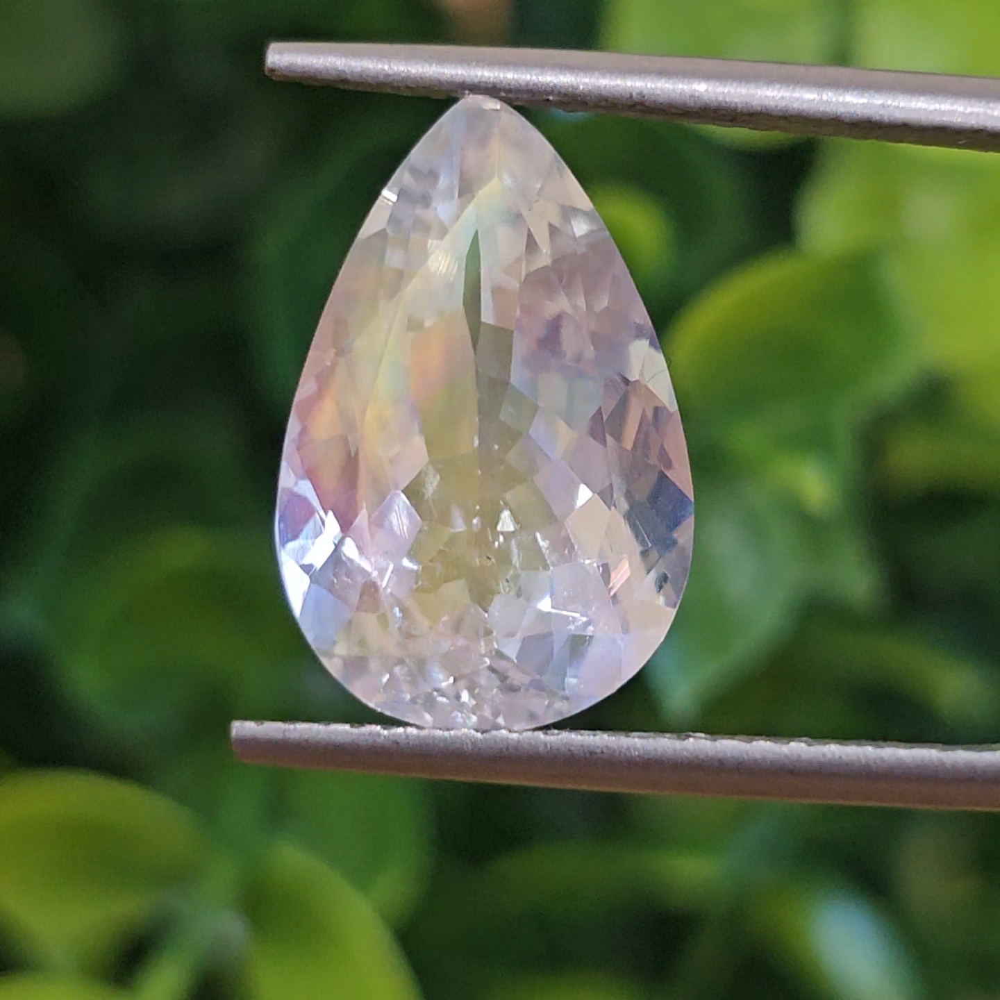 พลอย มูนสโตน เรนโบว์ Rainbow Moonstone 5.60 กะรัต (cts.) พลอยแท้ อัญมณีมงคลประจําวันเกิด เครื่องประดับพลอย