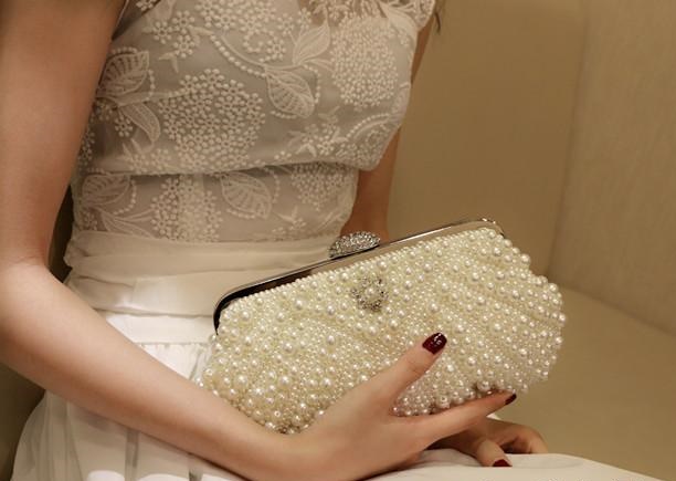 พร้อมส่ง Evening Clutch กระเป๋าออกงาน แต่งมุกทั้งใบ&คริสตัลหรู มาพร้อมสายสะพายสั้น/ยาว