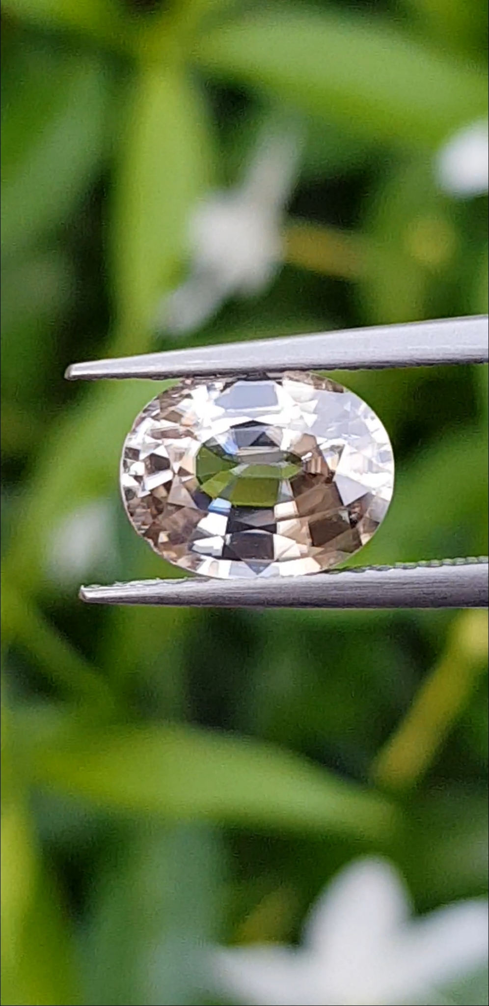 พลอย เพทาย Natural Zircon 3.05 กะรัต (Cts.) พร้อมใบเซอร์ พลอยแท้ อัญมณีมงคลประจําวันเกิด เครื่องประดับพลอย
