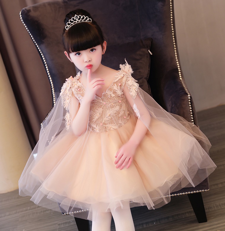 Pre-order ชุดราตรีเด็ก แขนกุด แต่งขนนกช่วงบน กระโปรงตาข่าย เชือกผูกหลัง น่ารักมาก