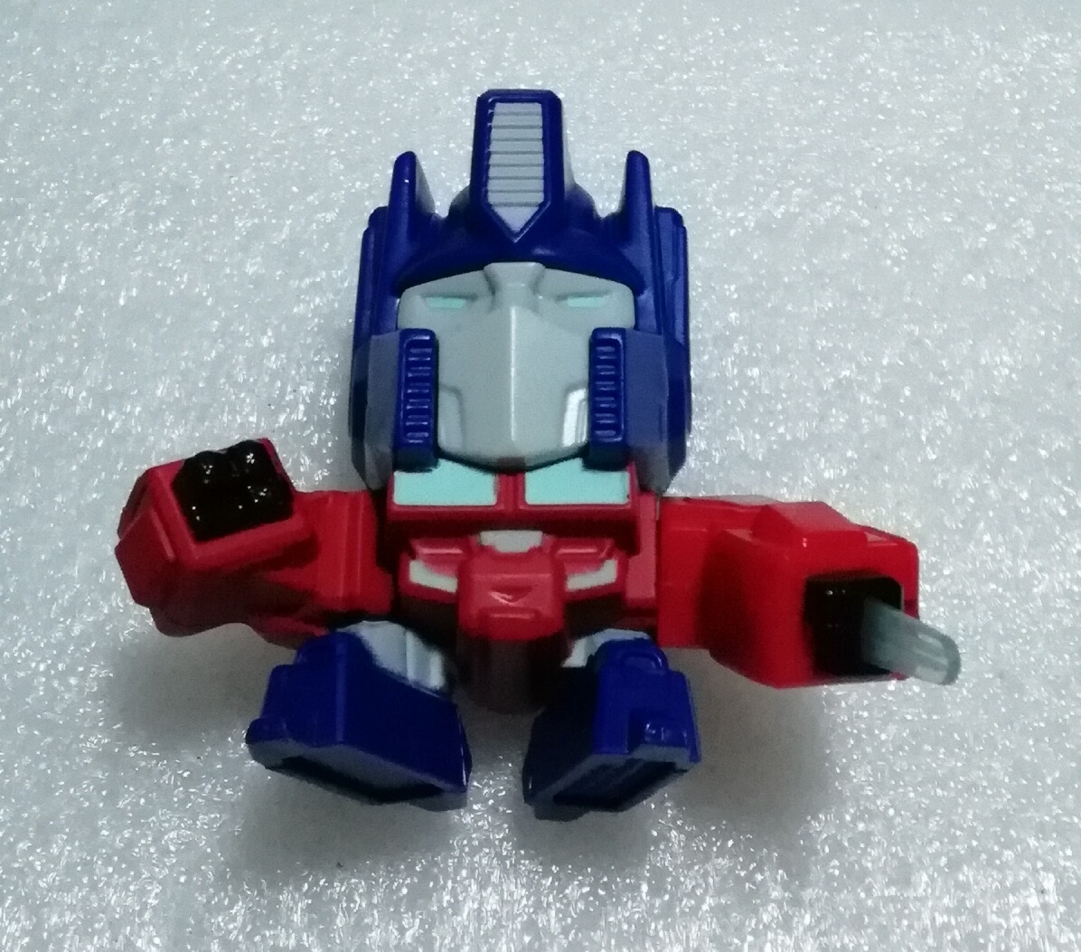 ของสะสม ออฟติมัสไพรม์ SD, OPTIMUS PRIME SD, ของสะสมจากแมคโดนัลด์2016, กดด้านหลังแขนลงพร้อมปล่อยดาบ