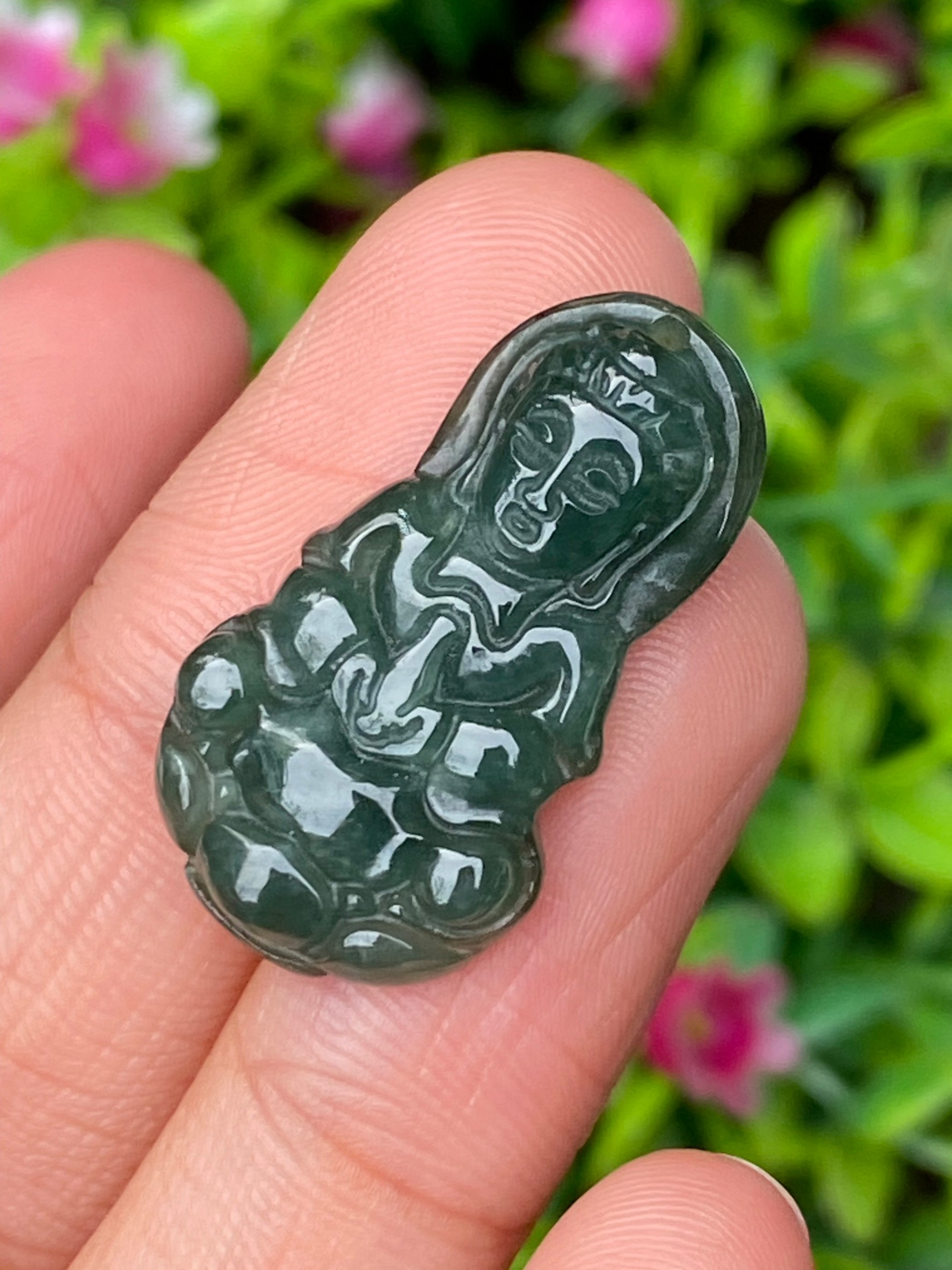 หยก แกะสลัก รูป เจ้าแม่กวนอิม (Burmese jadeite) 18.19 กะรัต (cts.) หยก พม่า แท้