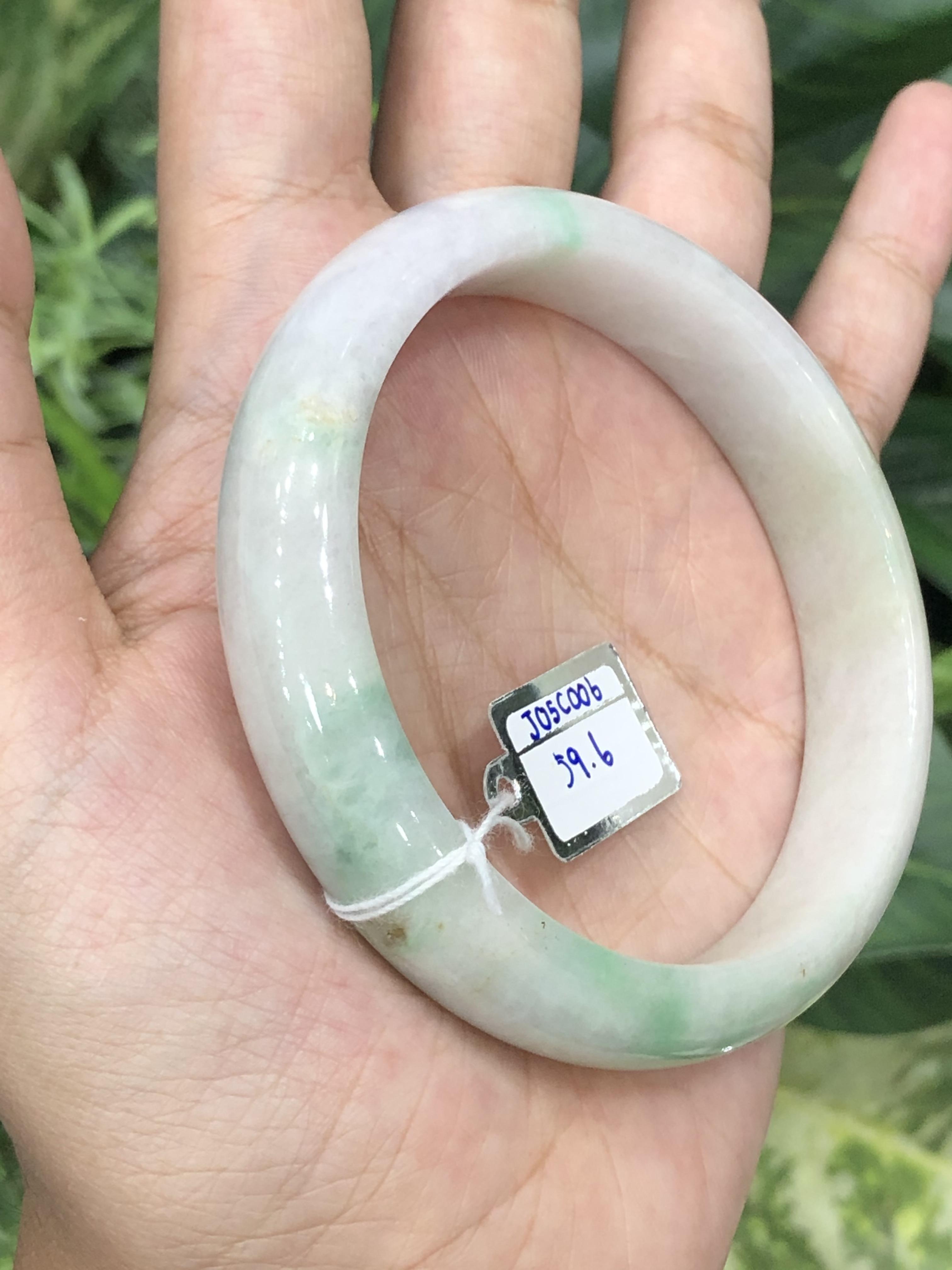 ๋J05C0006 หยก พม่า แท้ Jade กำไลหยก 59.6 มม. (Jade bracelet) พม่า (Myanmar)