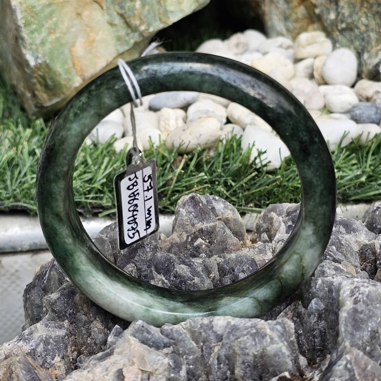 JB6804075 หยก พม่า แท้ Jade กำไลหยก 57.1 มม. (Jadeite bracelet) พม่า (Myanmar)