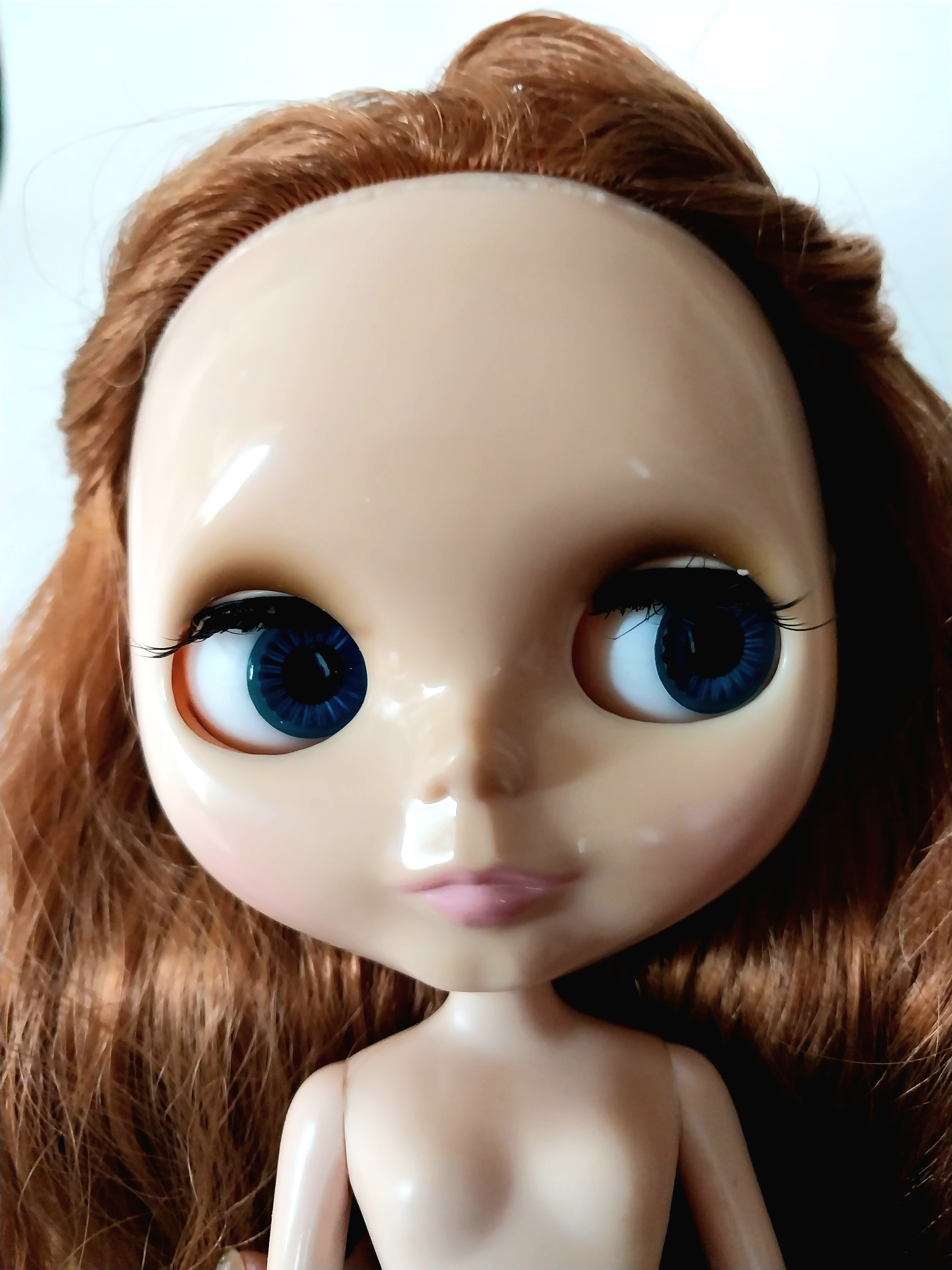 มีหลายภาพ ไม่รวมฐาน,ตุ๊กตาบลายธ์ Hasbro Tomy China 2006 รองเท้าบู๊ธผ้า ลายหลุดหมดแล้ว ไม่มีพื้นร้องเท้า ราคา 1,800 .- ส่ง 40.-