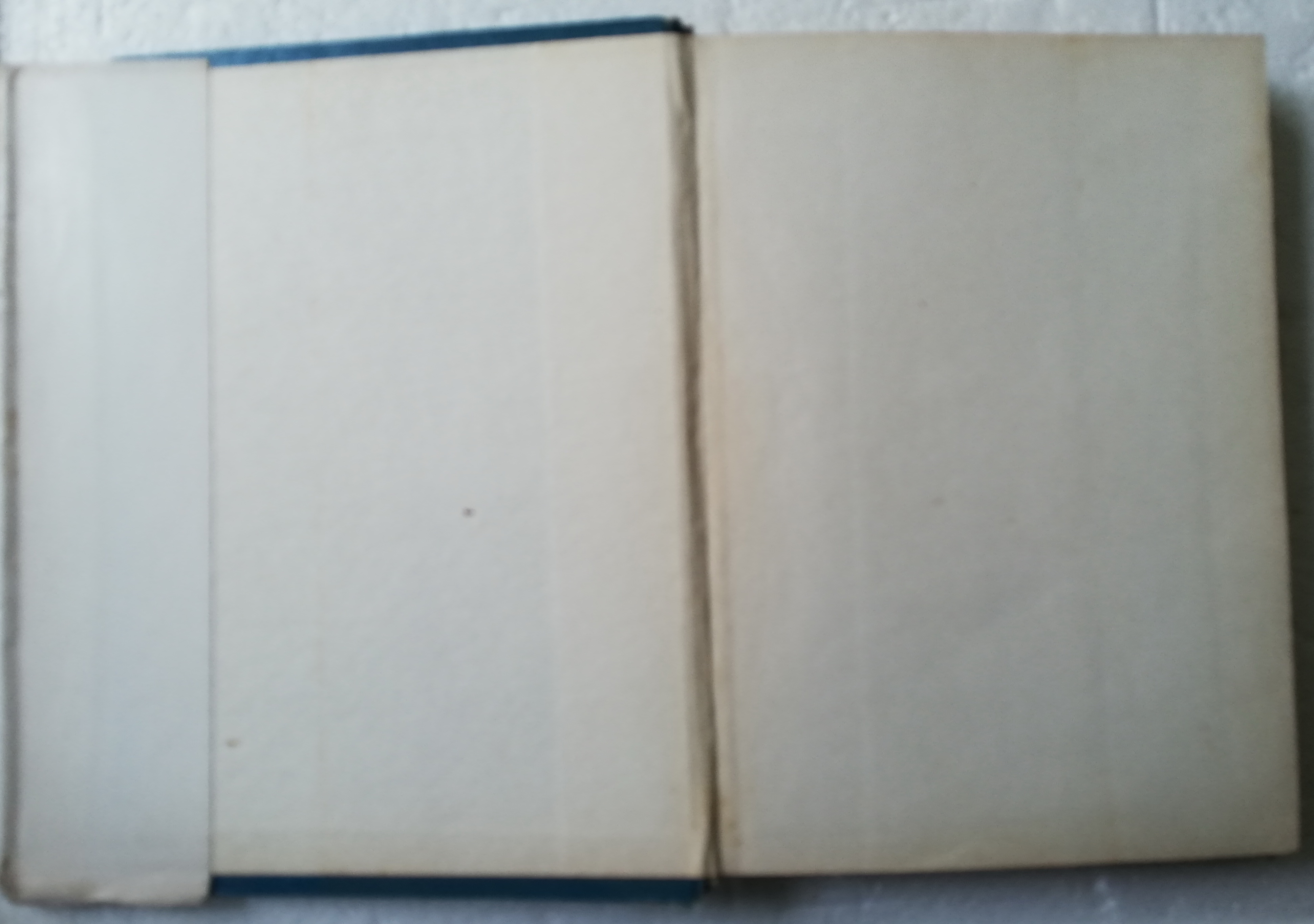 หนังสือนิยายเก่า ปกแข็ง **ปกมีตำหนิตามภาพ-สภาพดี "จำเลยรัก" 2 เล่มจบ โดย ชูวงศ์ ฉายะจินดา พิมพ์ครั้งที่ 3 พศ 2517