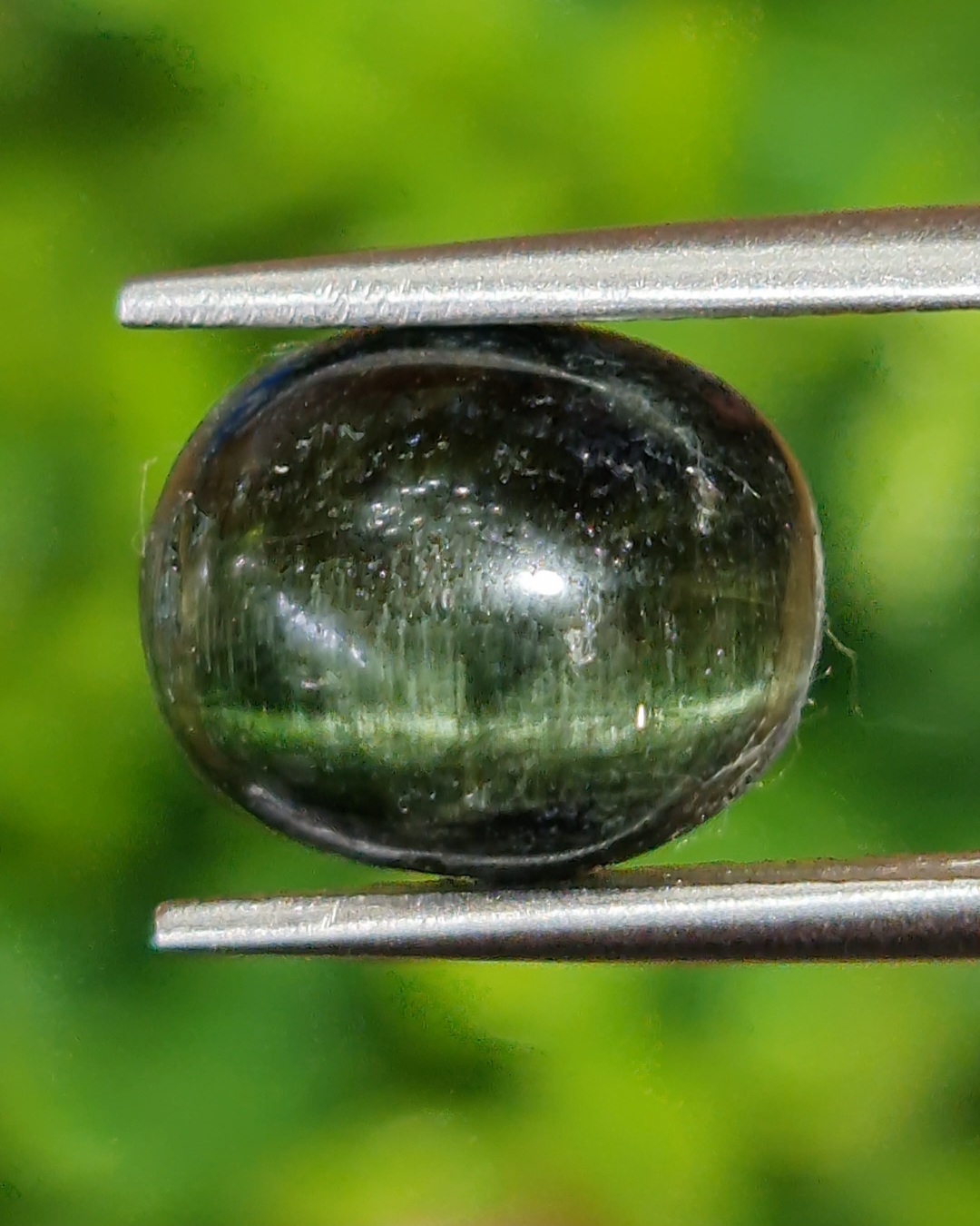 ตาแมว ทัวร์มาลีน Cat eye Tourmaline 4.59 กะรัต Cts. พลอยแท้ อัญมณีมงคลประจําวันเกิด เครื่องประดับพลอย