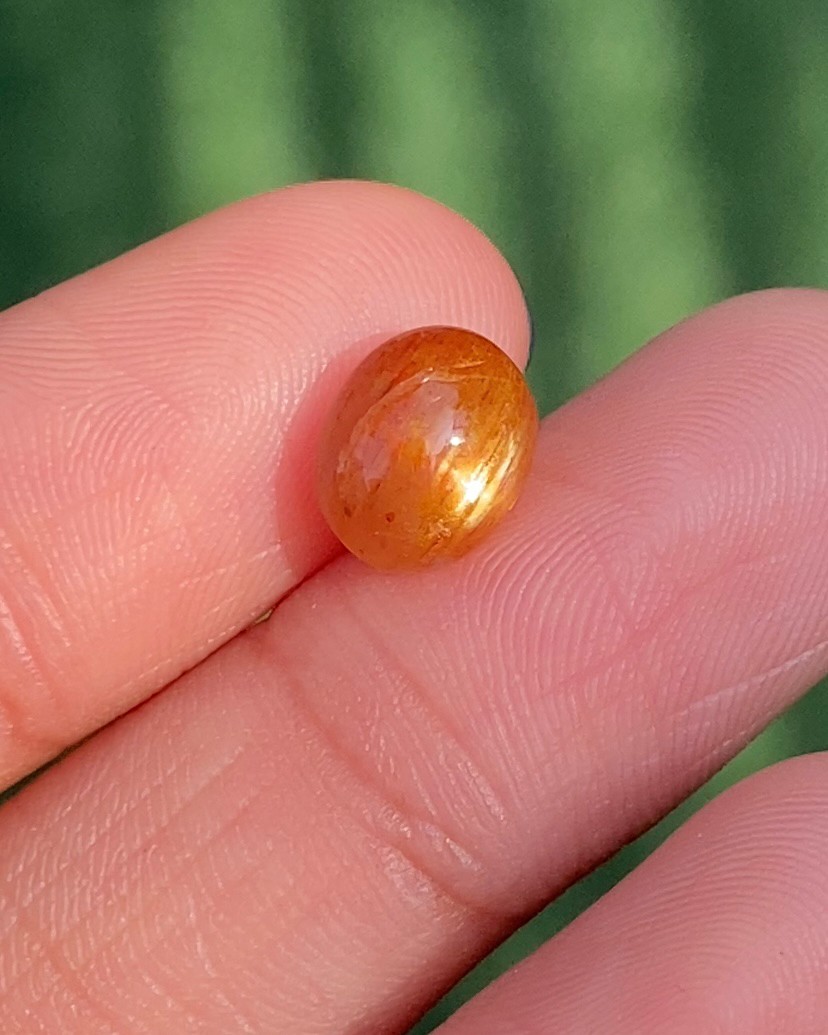 พลอย ซันสโตน Sunstone 2.60 กะรัต (Cts.) พลอยแท้ อัญมณีมงคลประจําวันเกิด เครื่องประดับพลอย