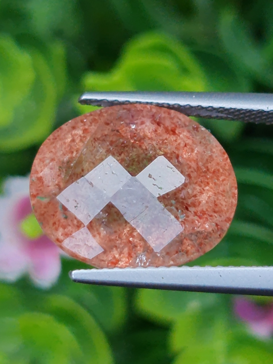 พลอย สตอเบอรี่ ควอตซ์ Strawberry Quartz 13.33 กะรัต (Cts.) พลอยแท้ อัญมณีมงคลประจําวันเกิด เครื่องประดับพลอย